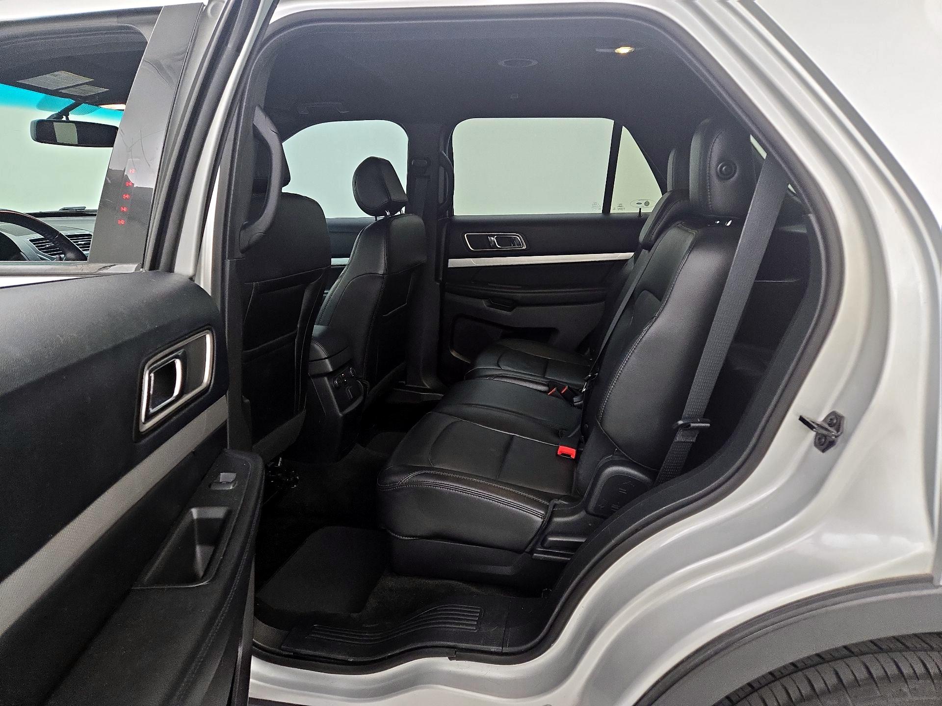 Thumbnail: 2016 Ford Explorer - 19