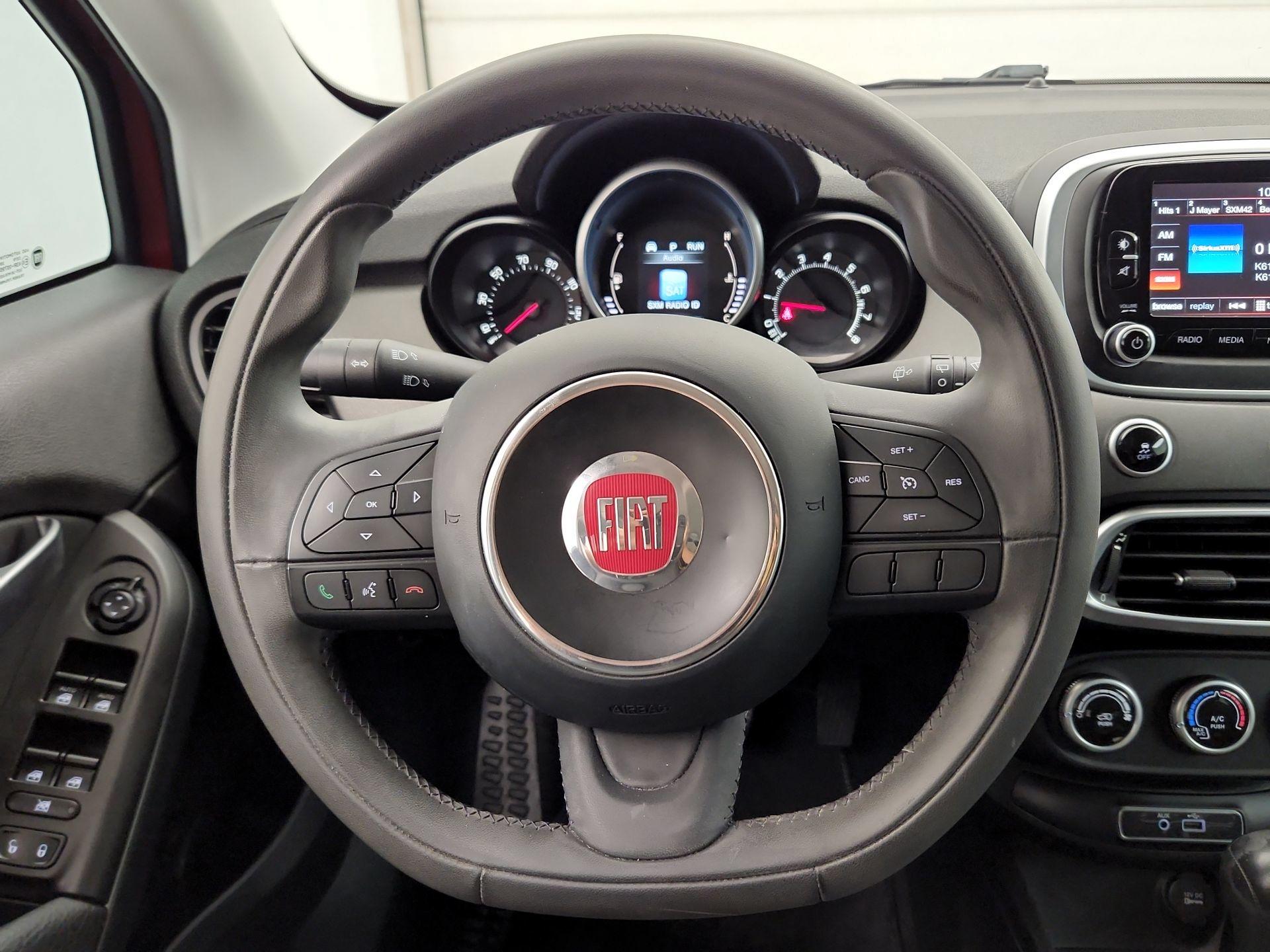 Thumbnail: 2016 Fiat 500X - 10