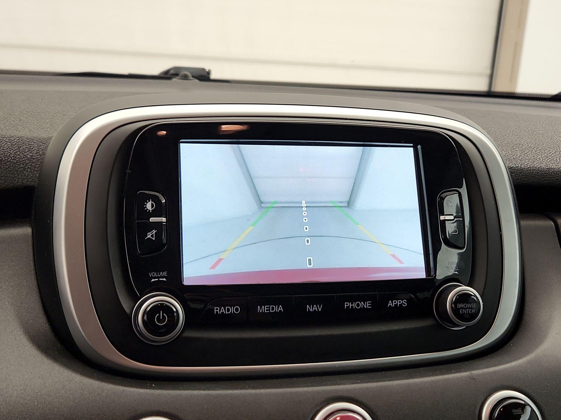 Thumbnail: 2016 Fiat 500X - 15