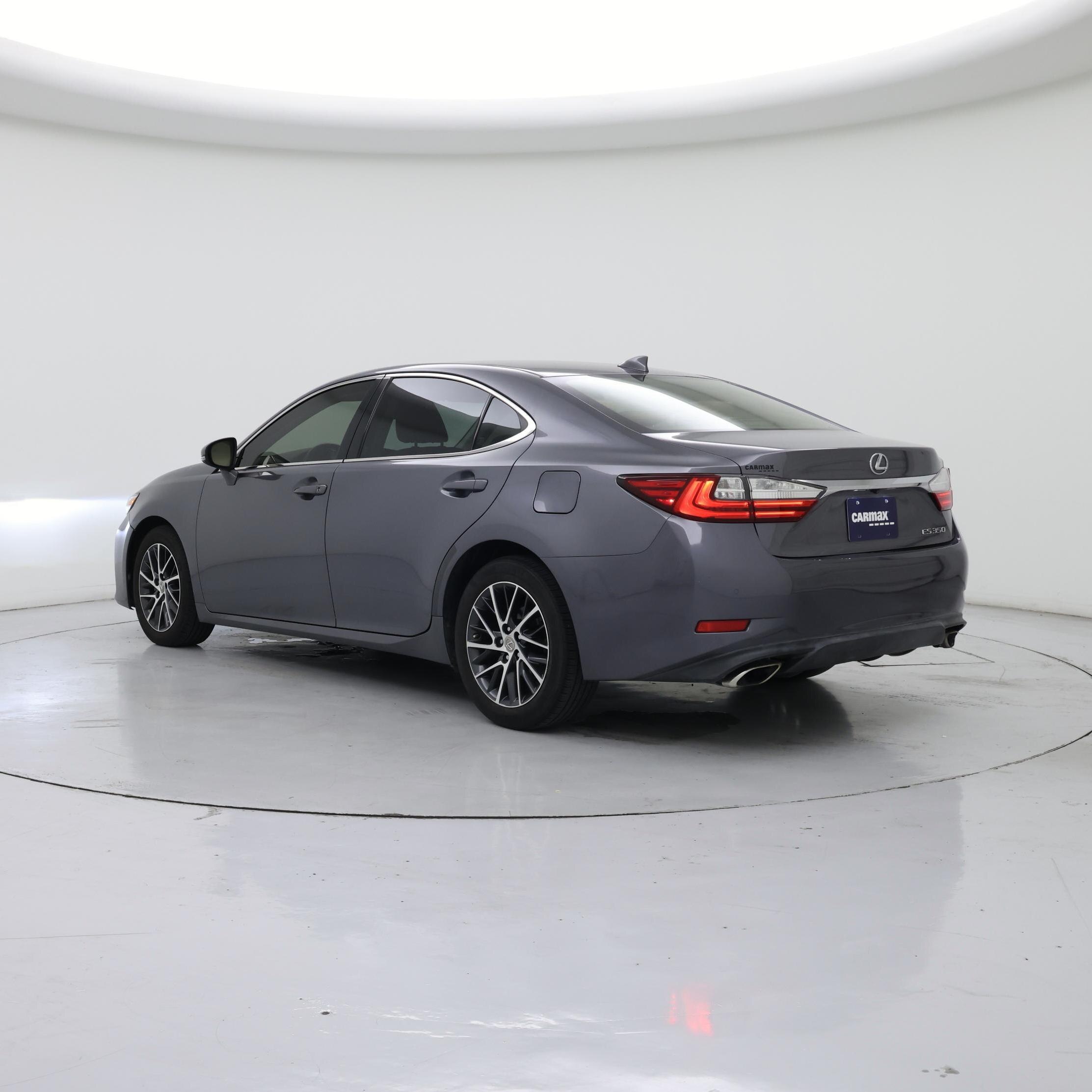 Thumbnail: 2016 Lexus ES - 2