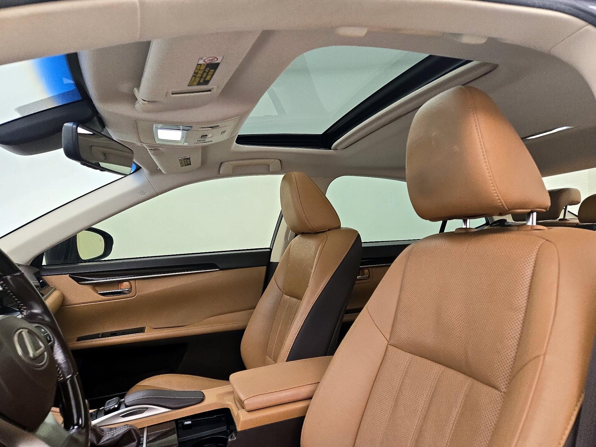 Thumbnail: 2016 Lexus ES - 20