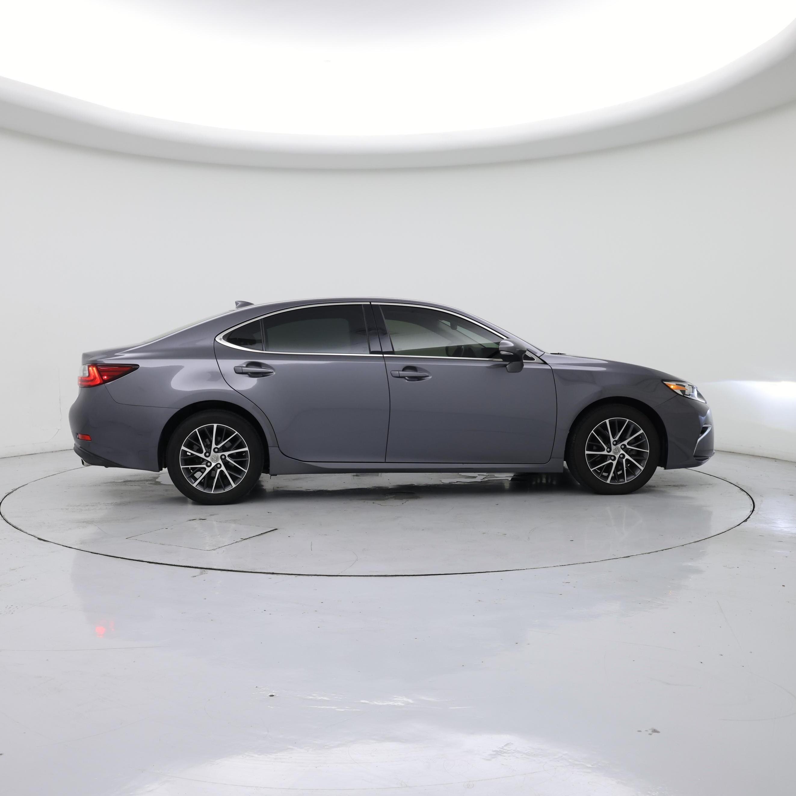 Thumbnail: 2016 Lexus ES - 7
