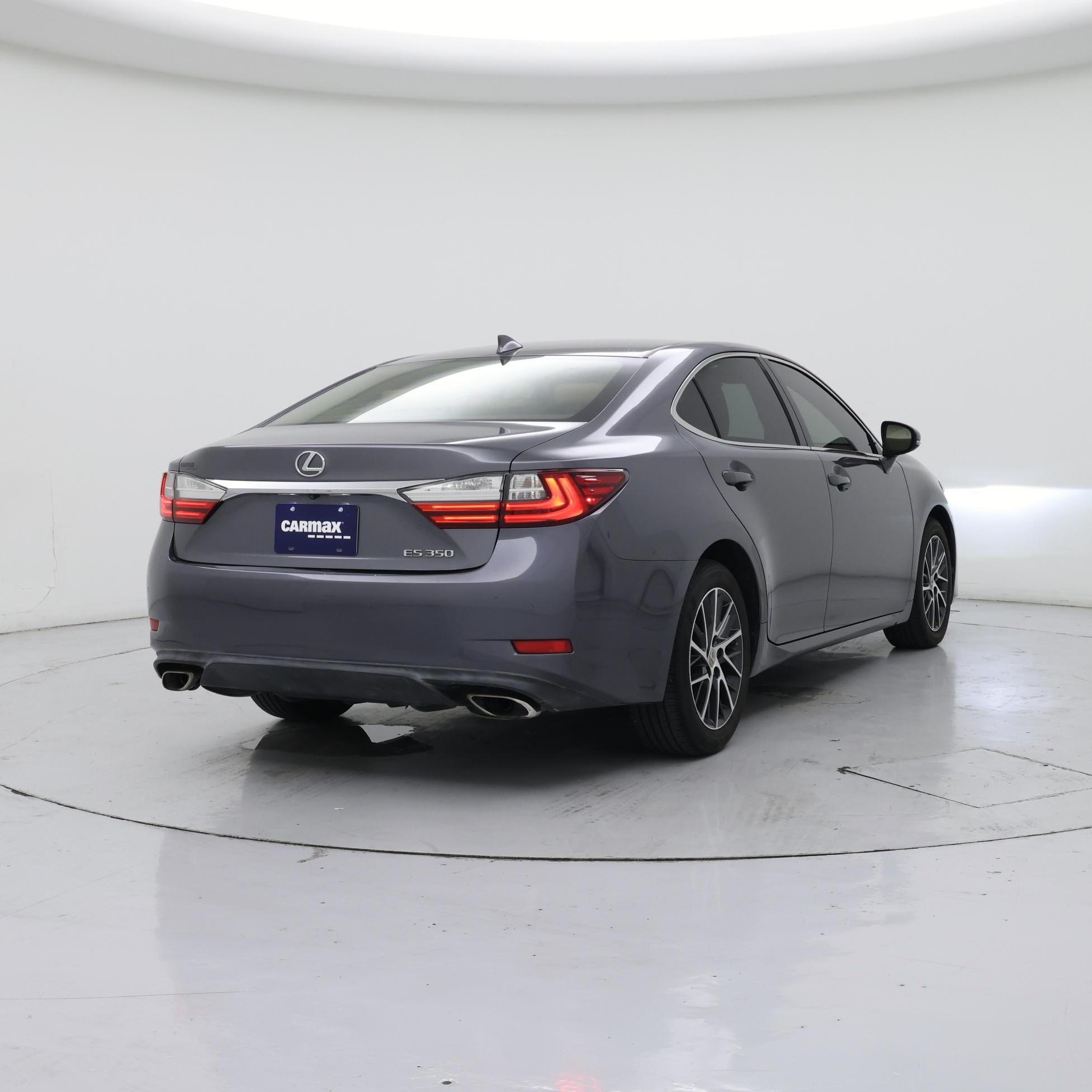 Thumbnail: 2016 Lexus ES - 8
