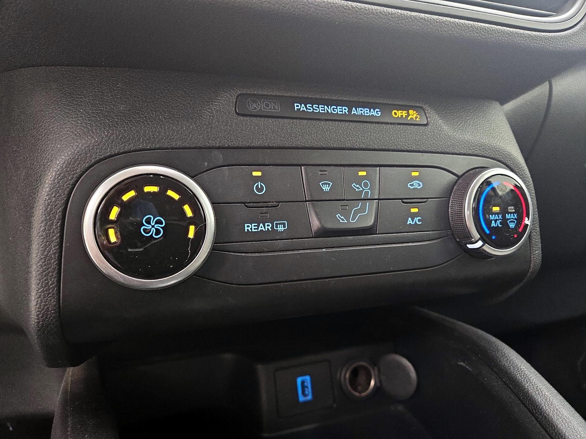 Thumbnail: 2020 Ford Escape - 16