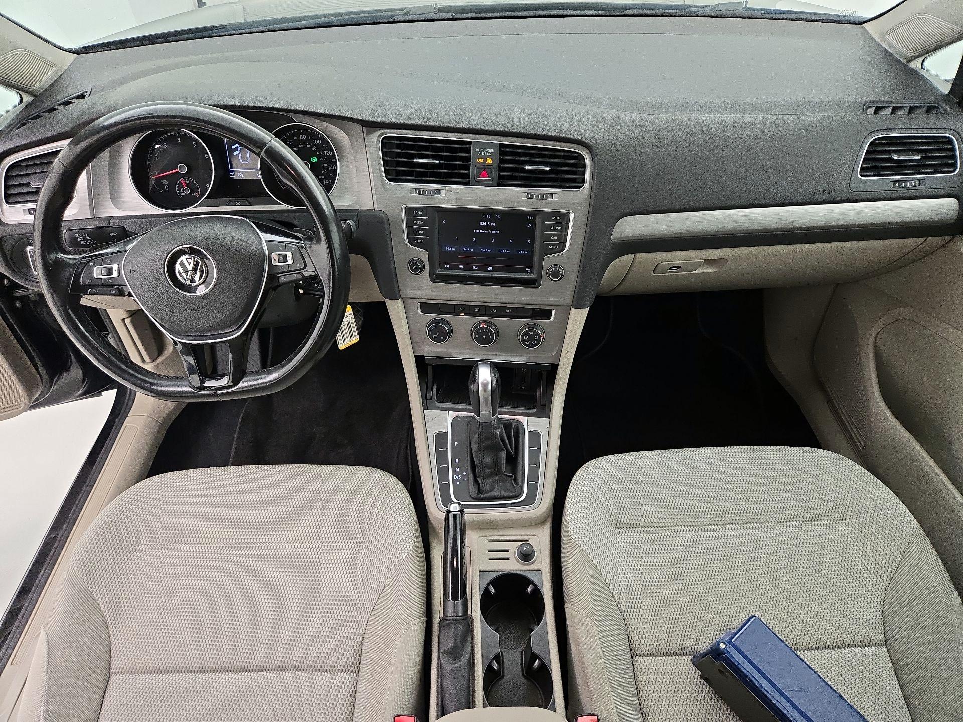 Thumbnail: 2016 Volkswagen Golf - 9