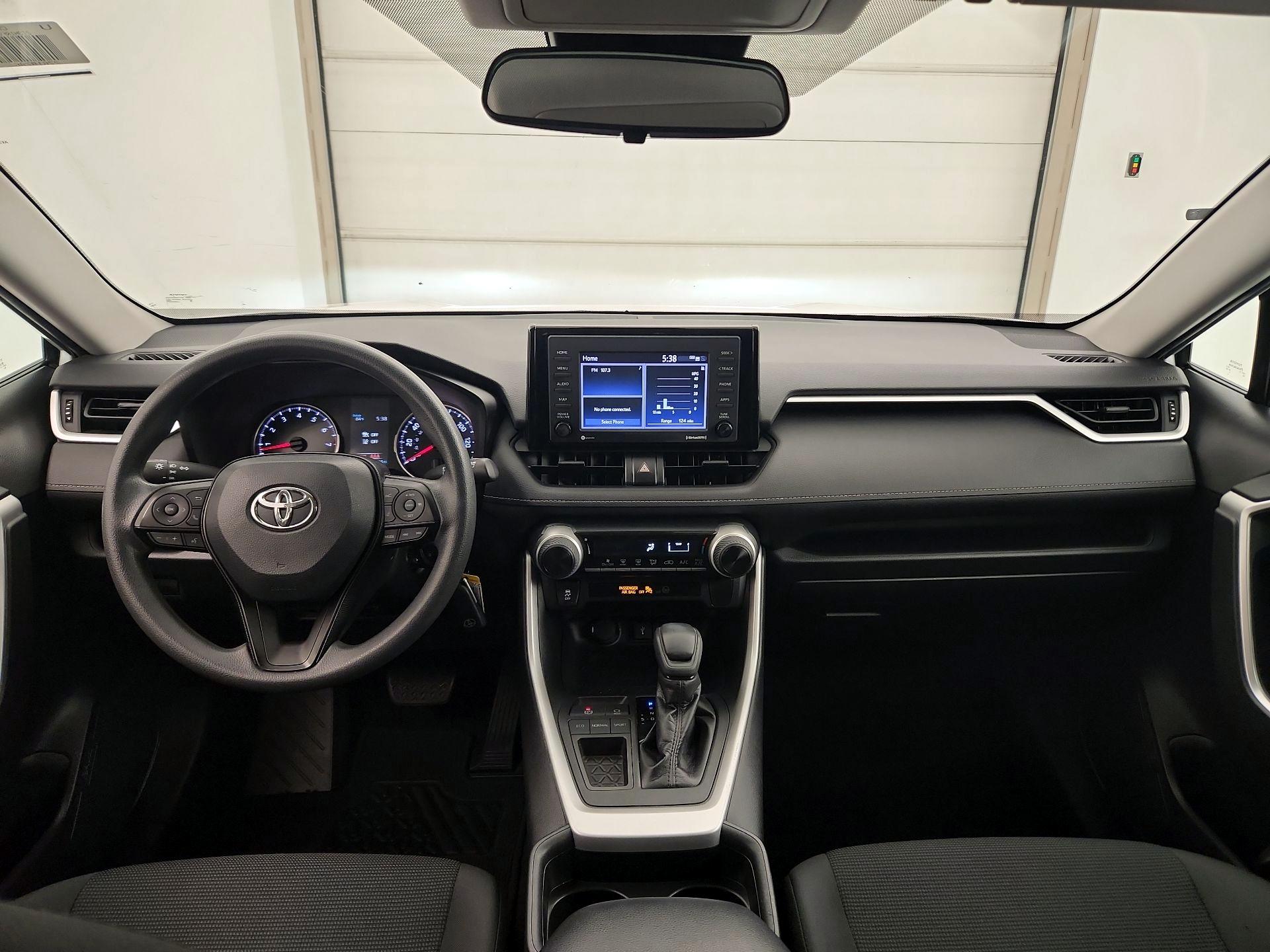 Thumbnail: 2020 Toyota RAV4 - 9