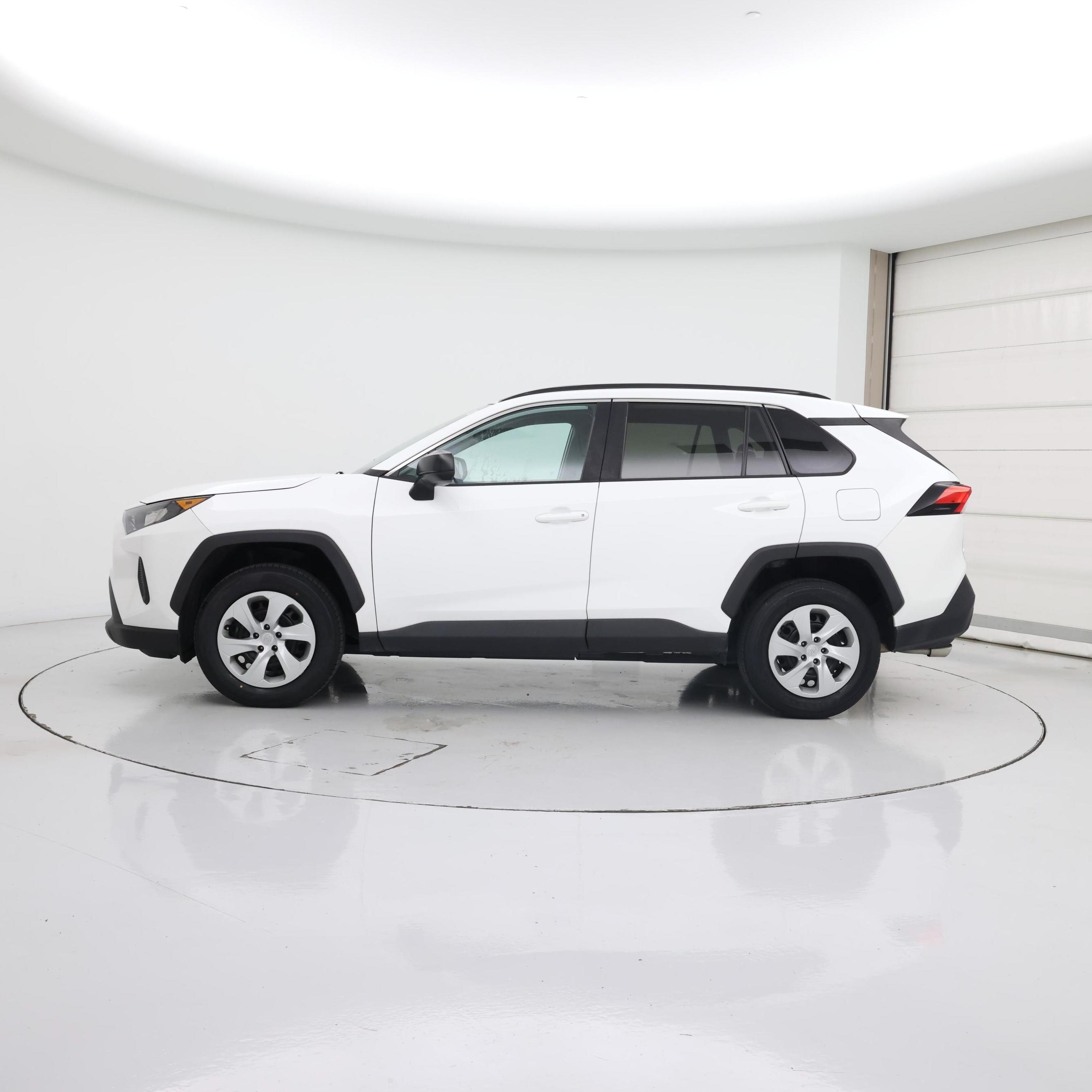 Thumbnail: 2020 Toyota RAV4 - 3