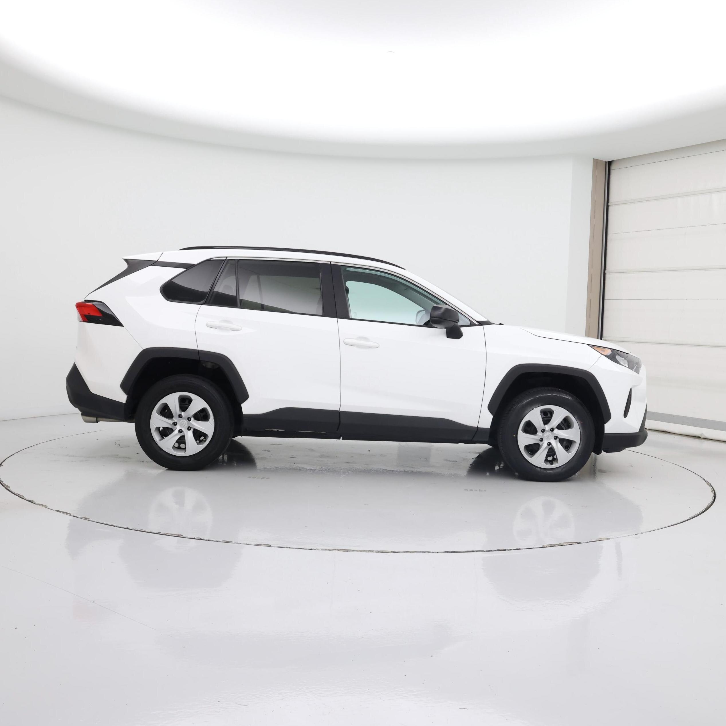 Thumbnail: 2020 Toyota RAV4 - 7