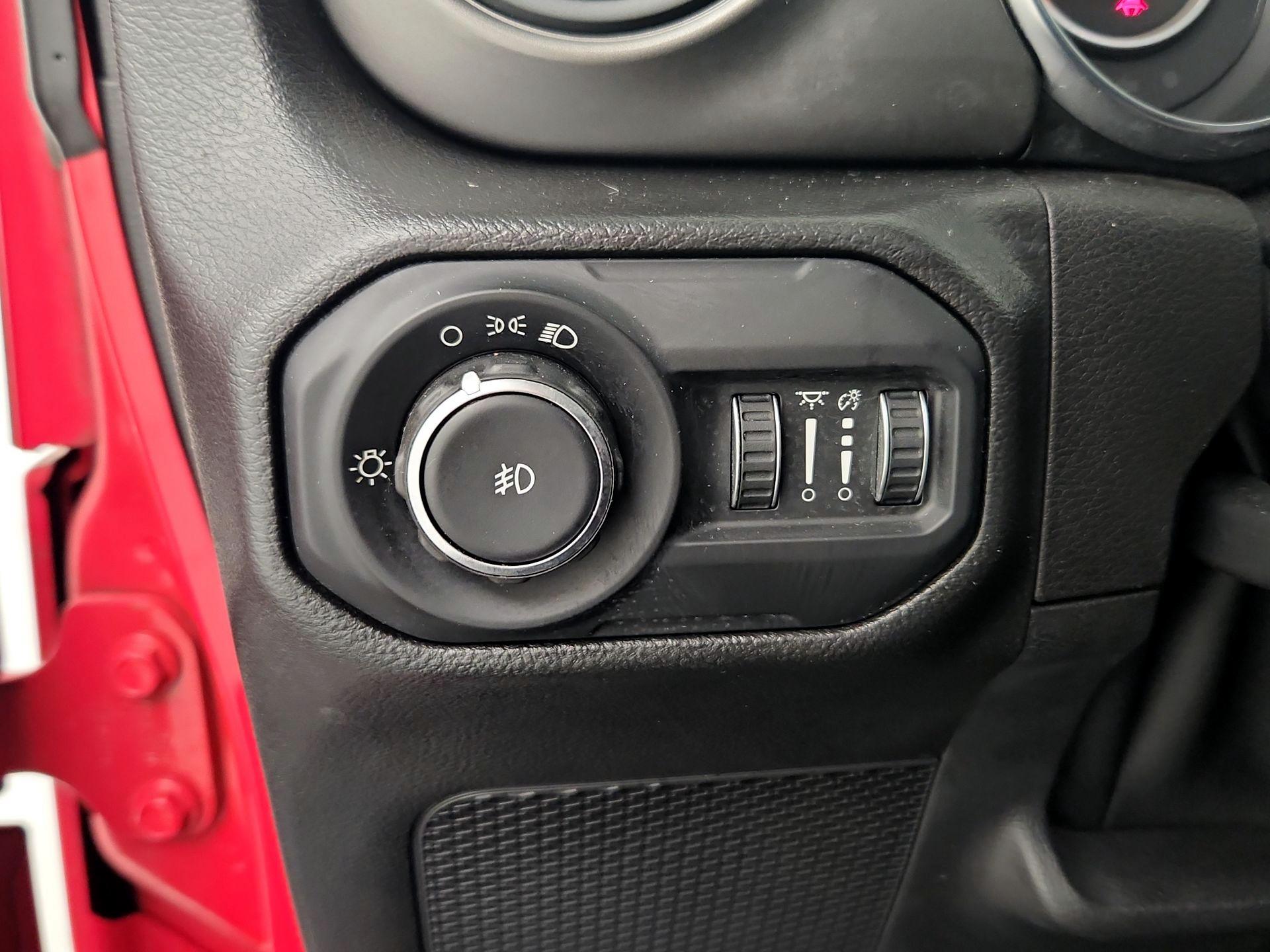 Thumbnail: 2021 Jeep Wrangler - 13