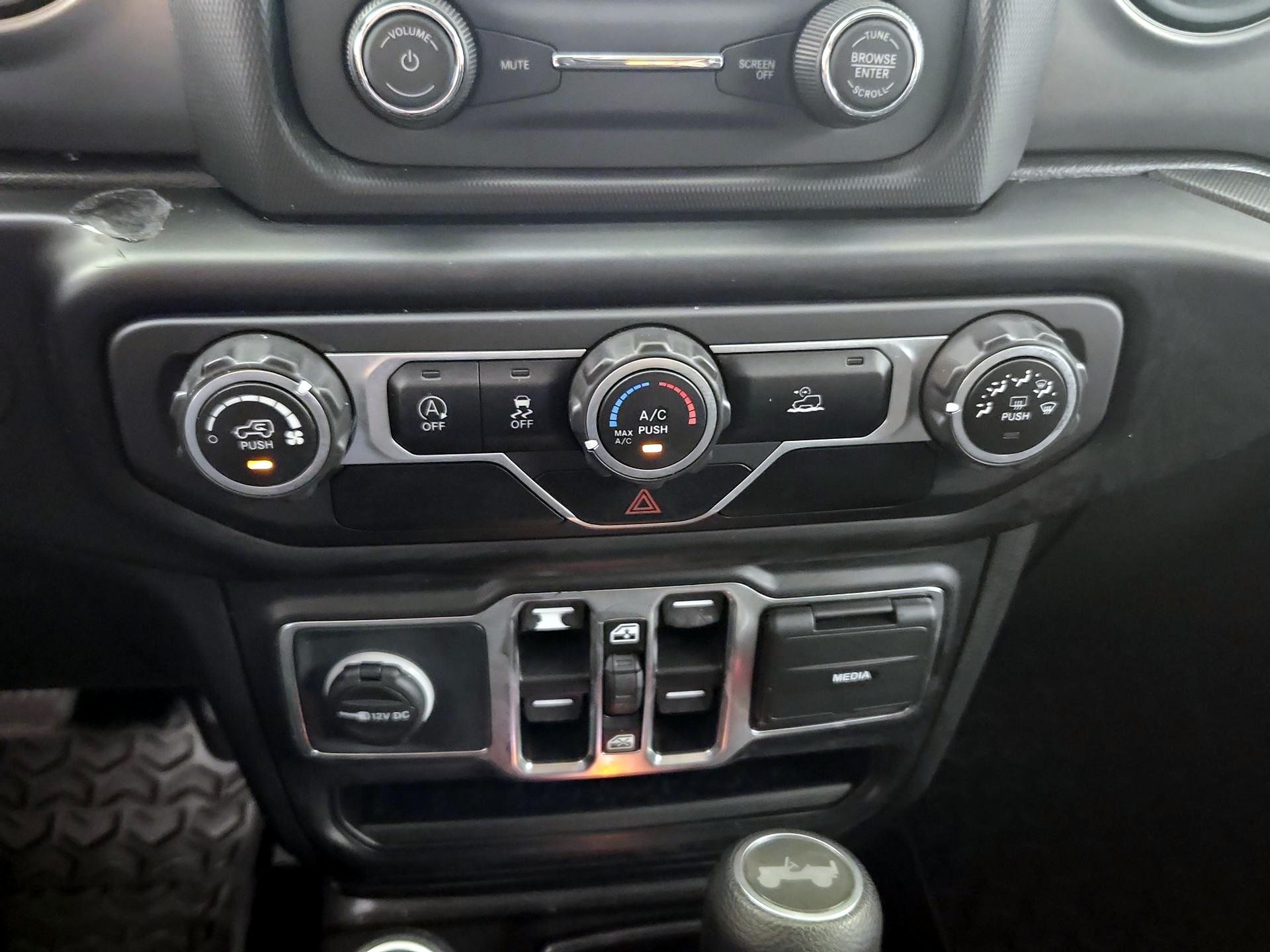 Thumbnail: 2021 Jeep Wrangler - 16