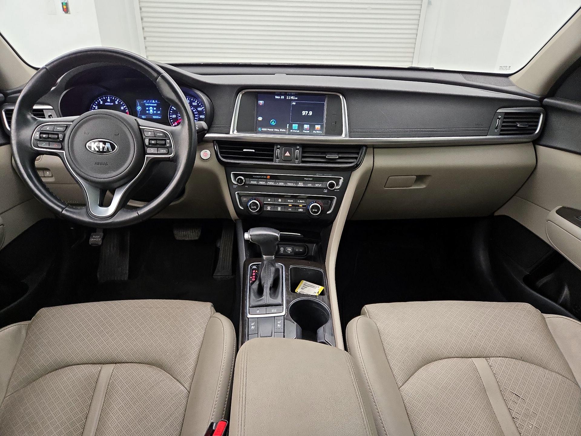 Thumbnail: 2016 Kia Optima - 9