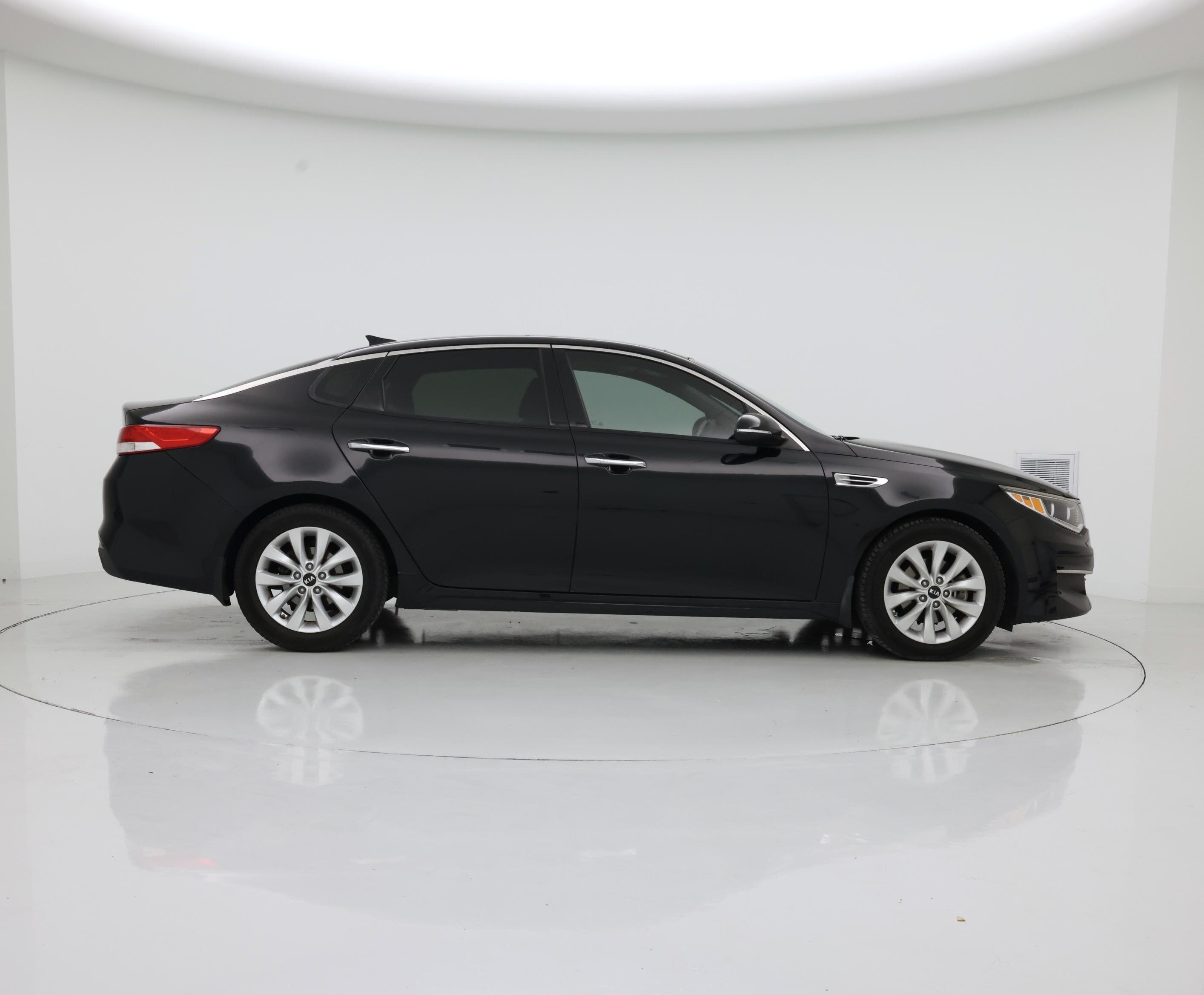 Thumbnail: 2016 Kia Optima - 7