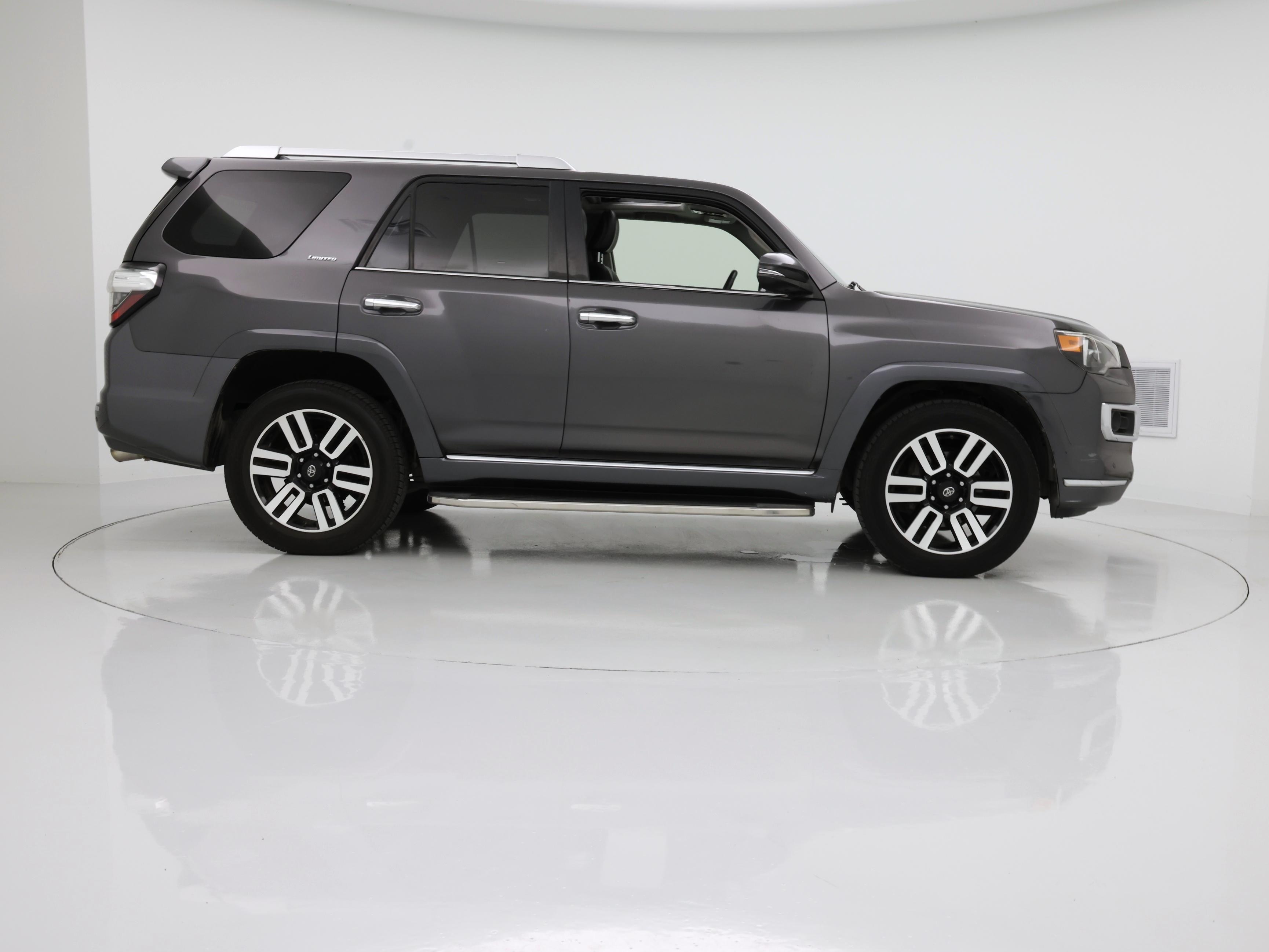 Thumbnail: 2015 Toyota 4Runner - 7