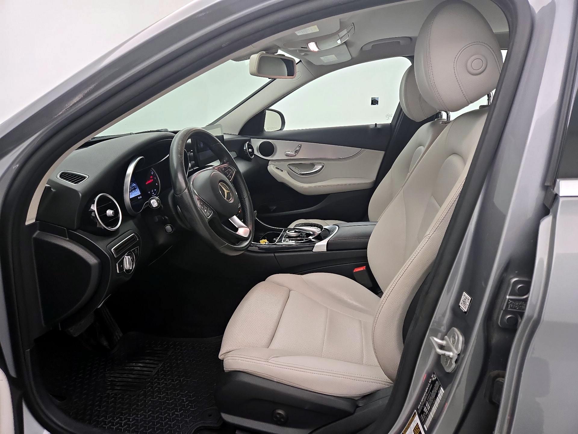Thumbnail: 2016 Mercedes-Benz C-Class - 11
