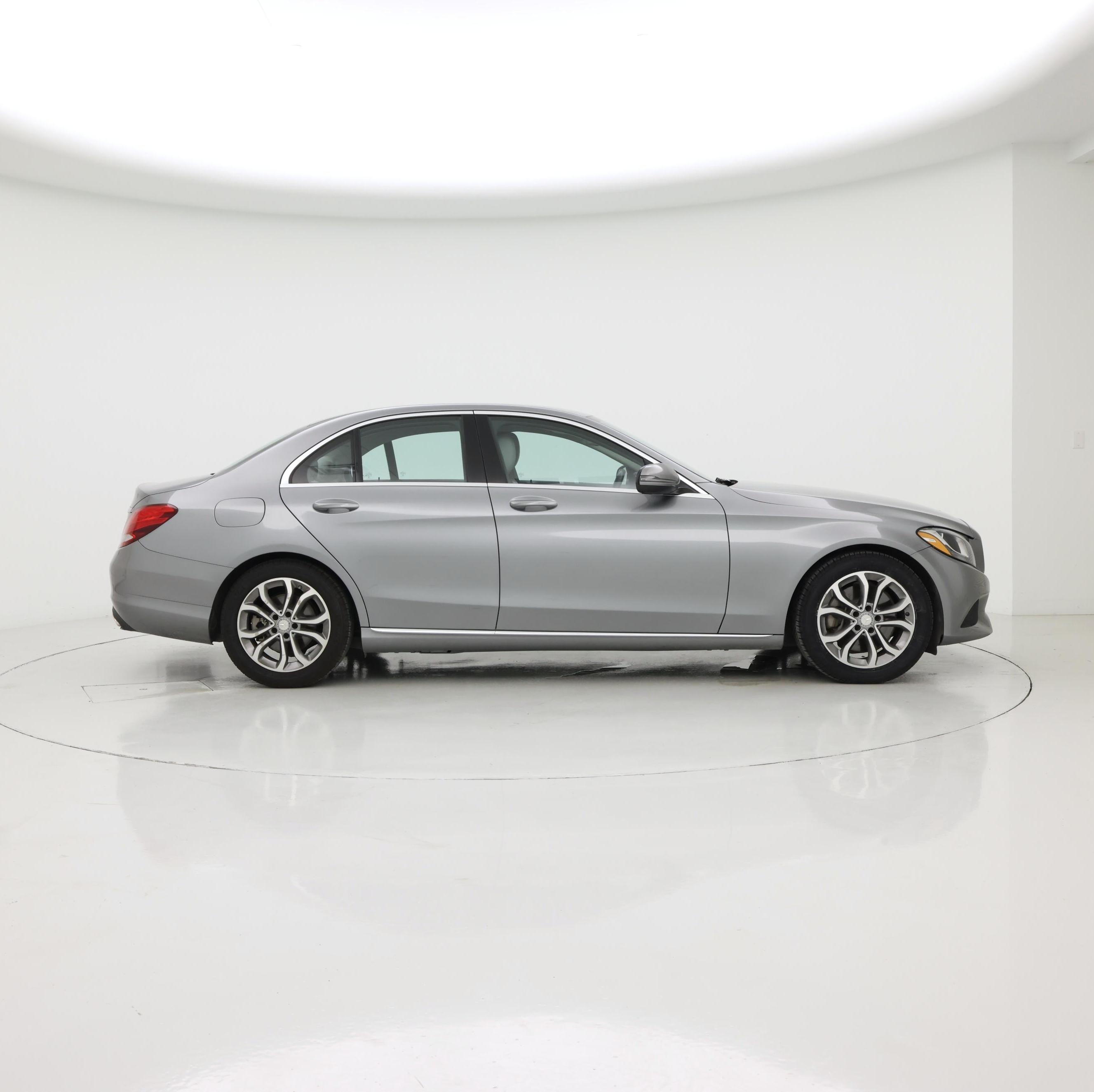 Thumbnail: 2016 Mercedes-Benz C-Class - 7