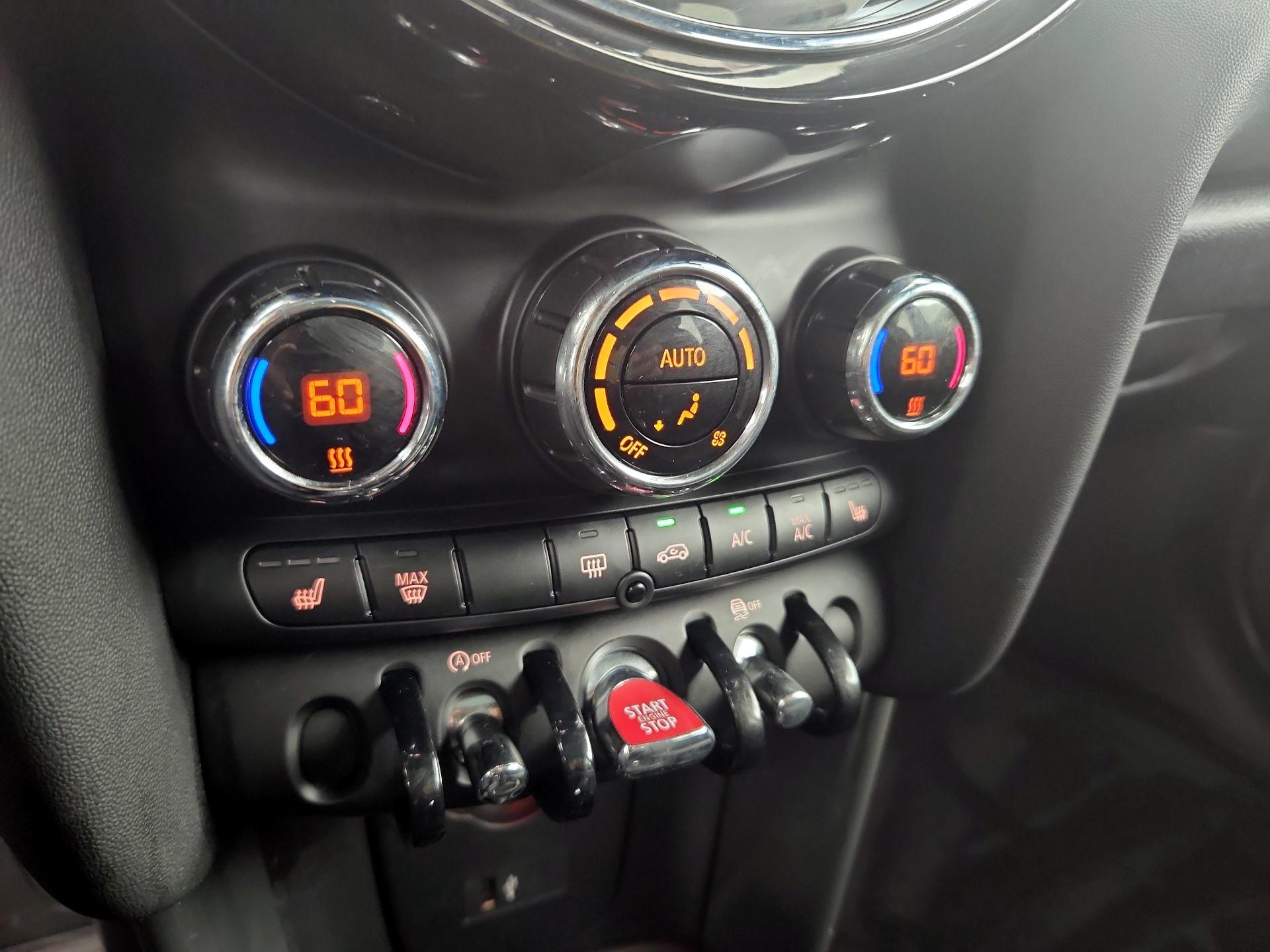 Thumbnail: 2022 MINI Cooper Hardtop - 16