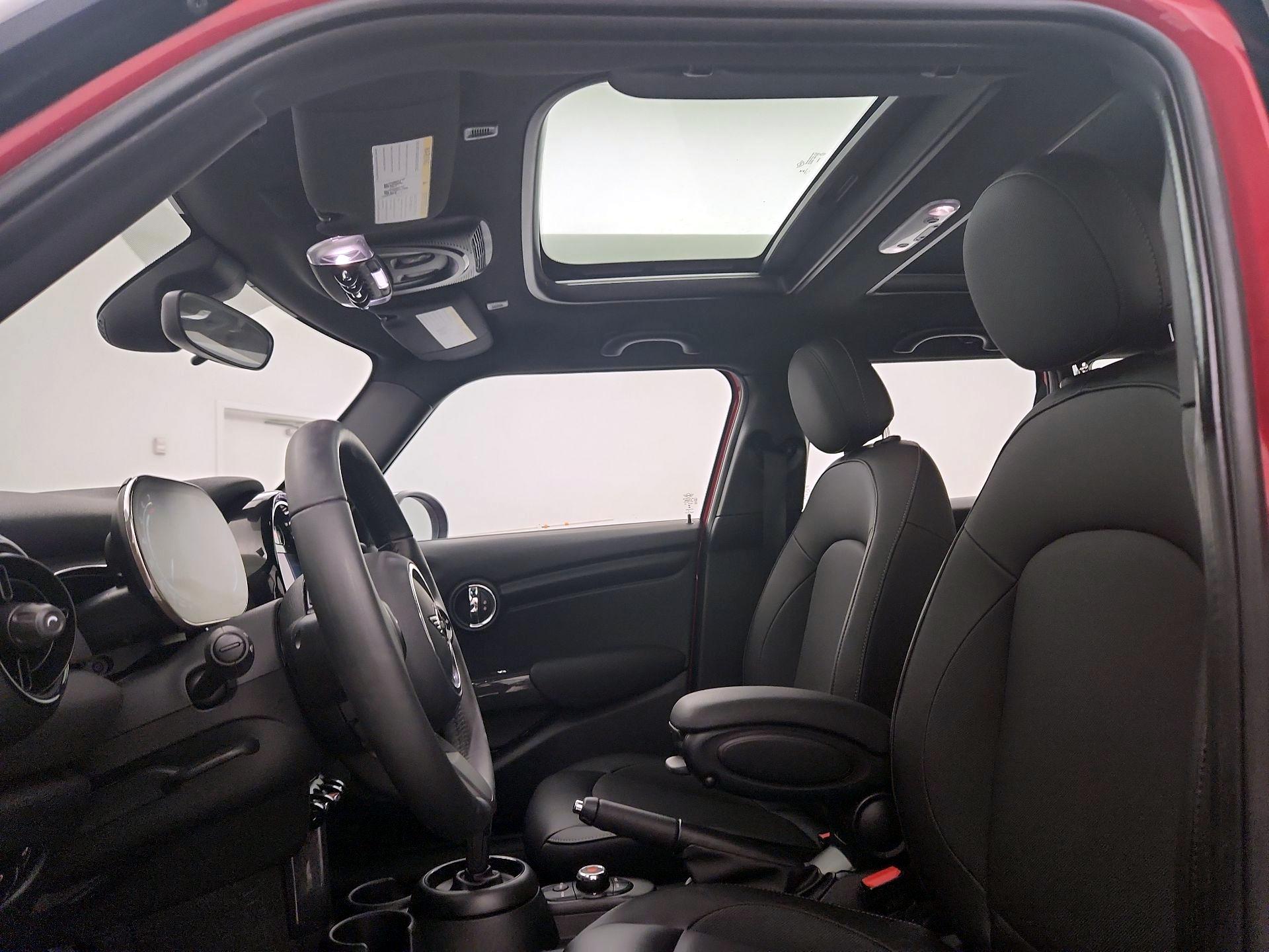 Thumbnail: 2022 MINI Cooper Hardtop - 19