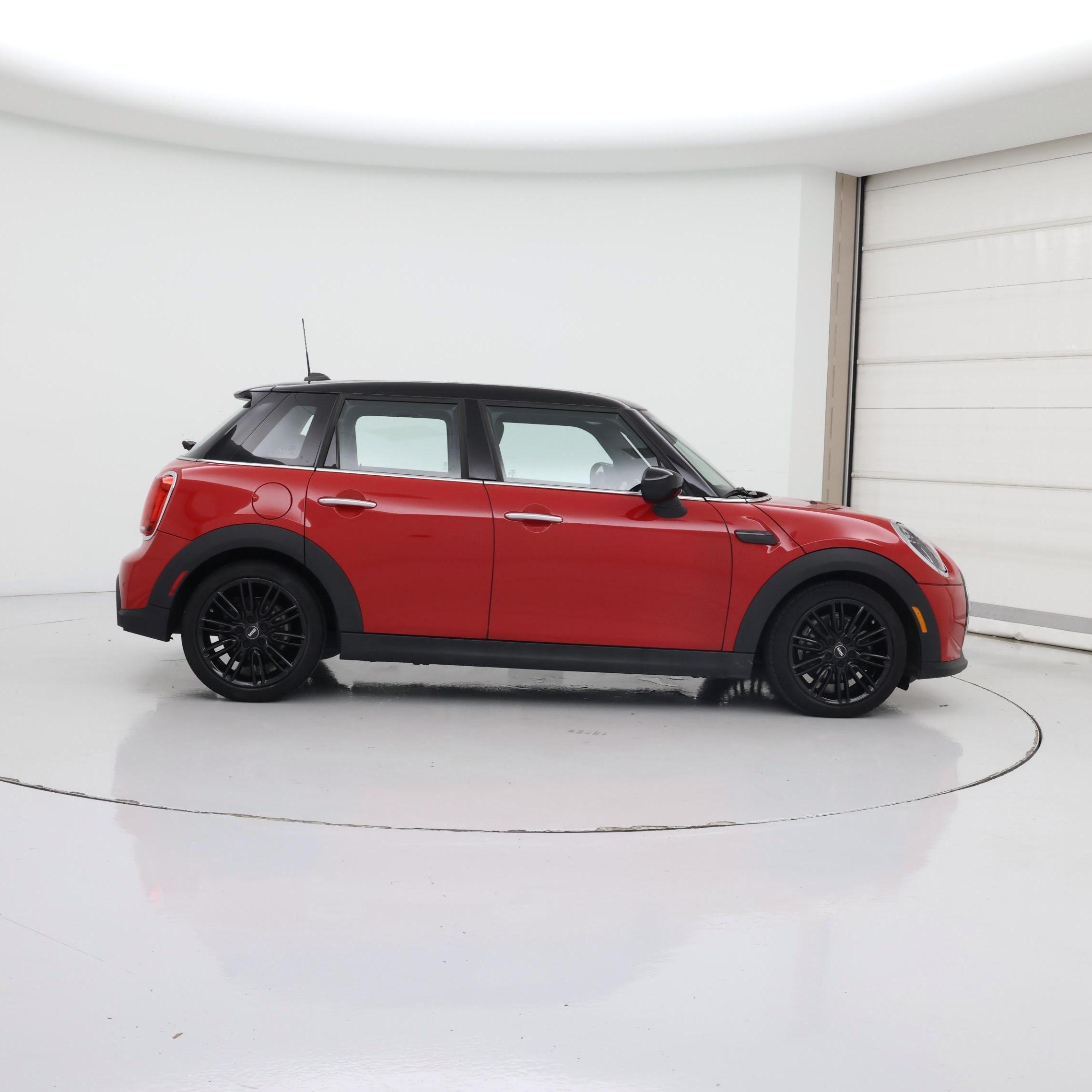 Thumbnail: 2022 MINI Cooper Hardtop - 7