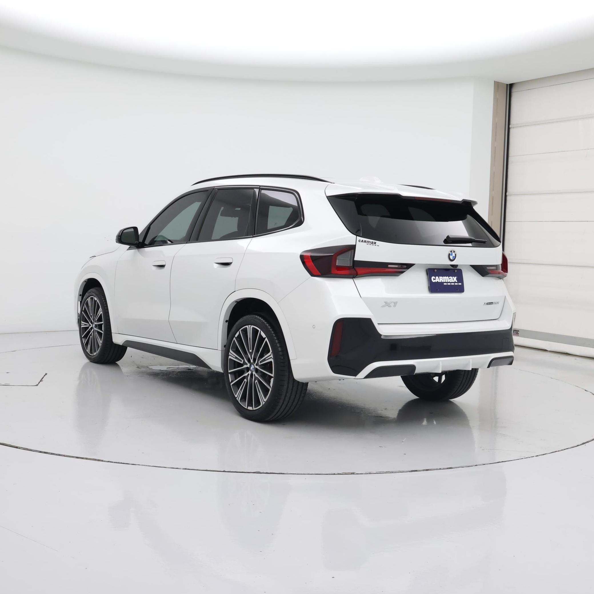 Thumbnail: 2025 BMW X1 - 2