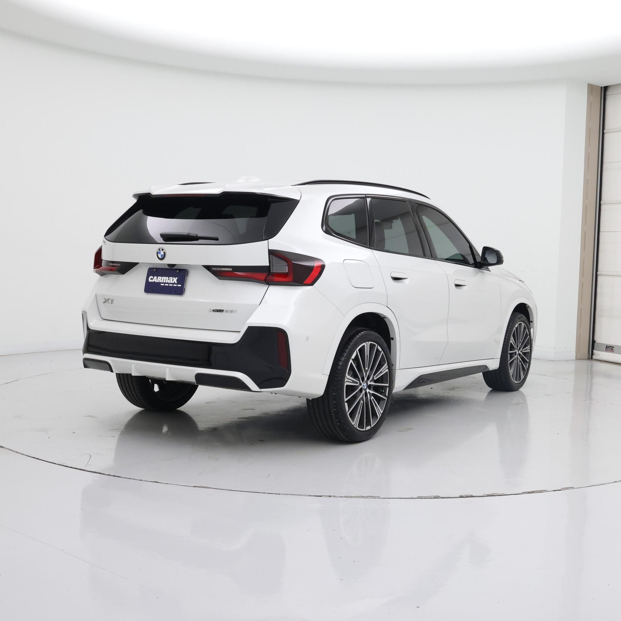 Thumbnail: 2025 BMW X1 - 8