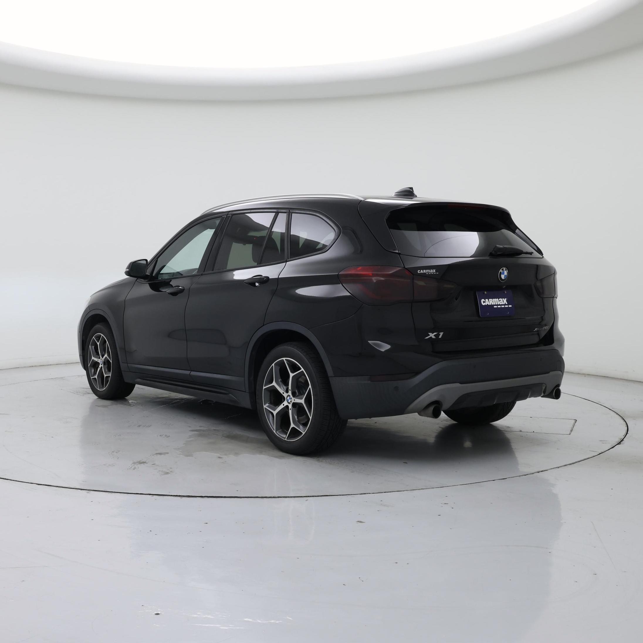 Thumbnail: 2018 BMW X1 - 2