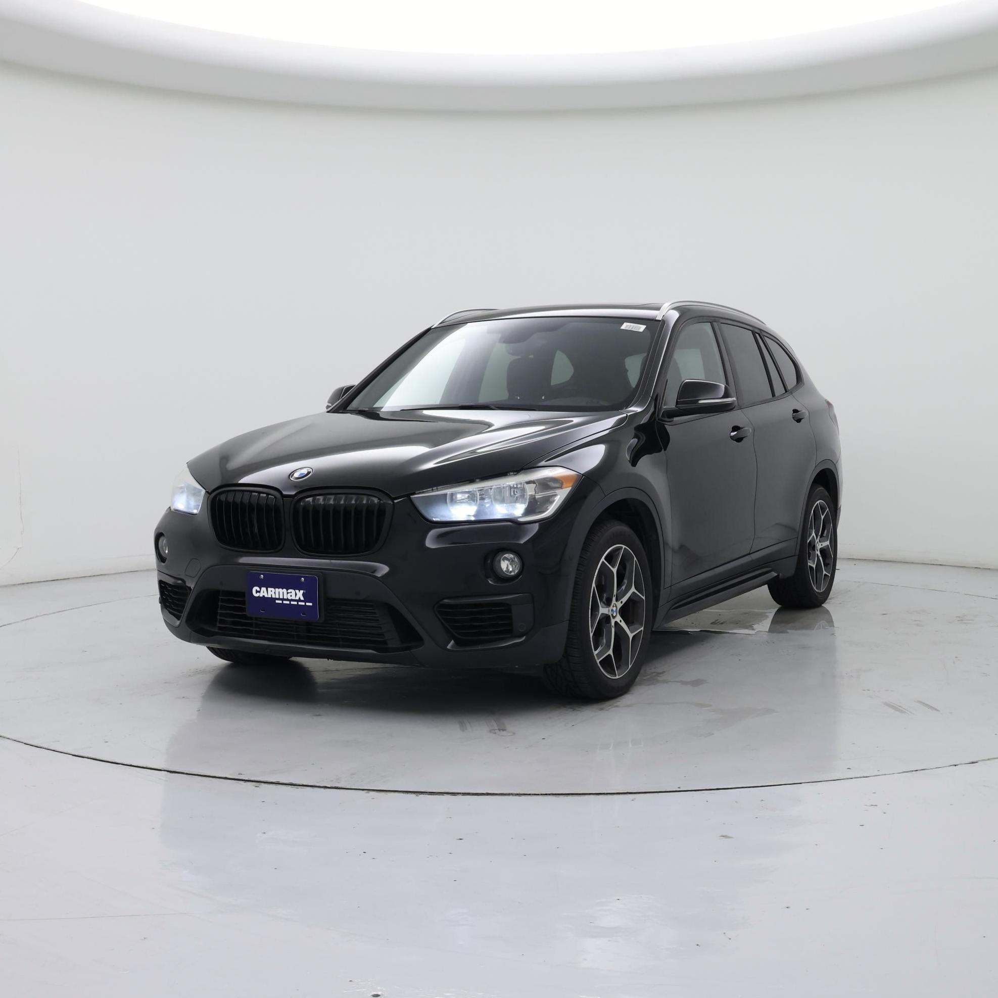 Thumbnail: 2018 BMW X1 - 4