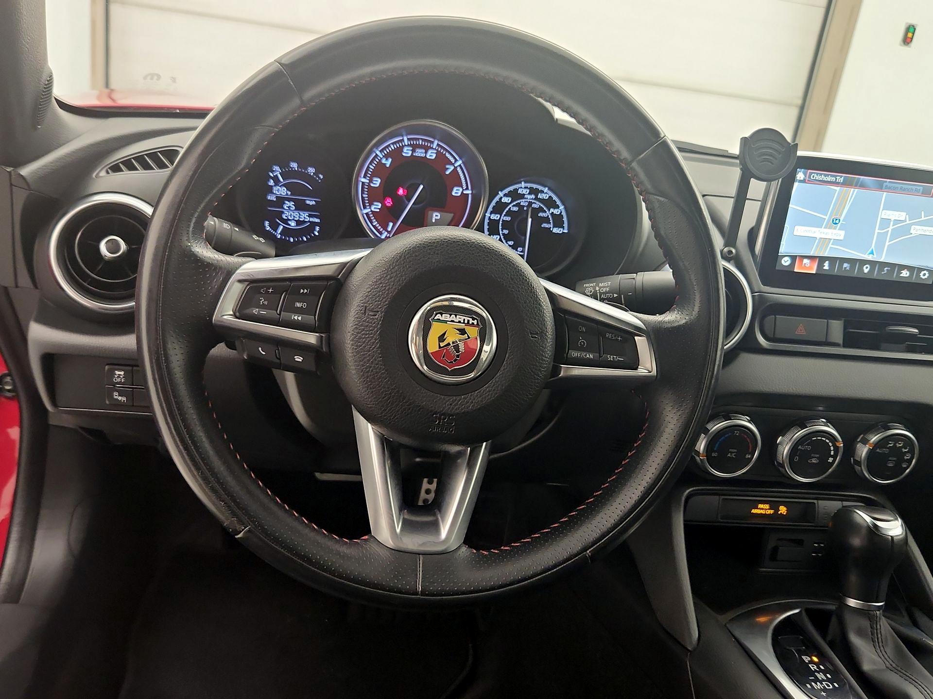 Thumbnail: 2020 Fiat 124 Spider - 10
