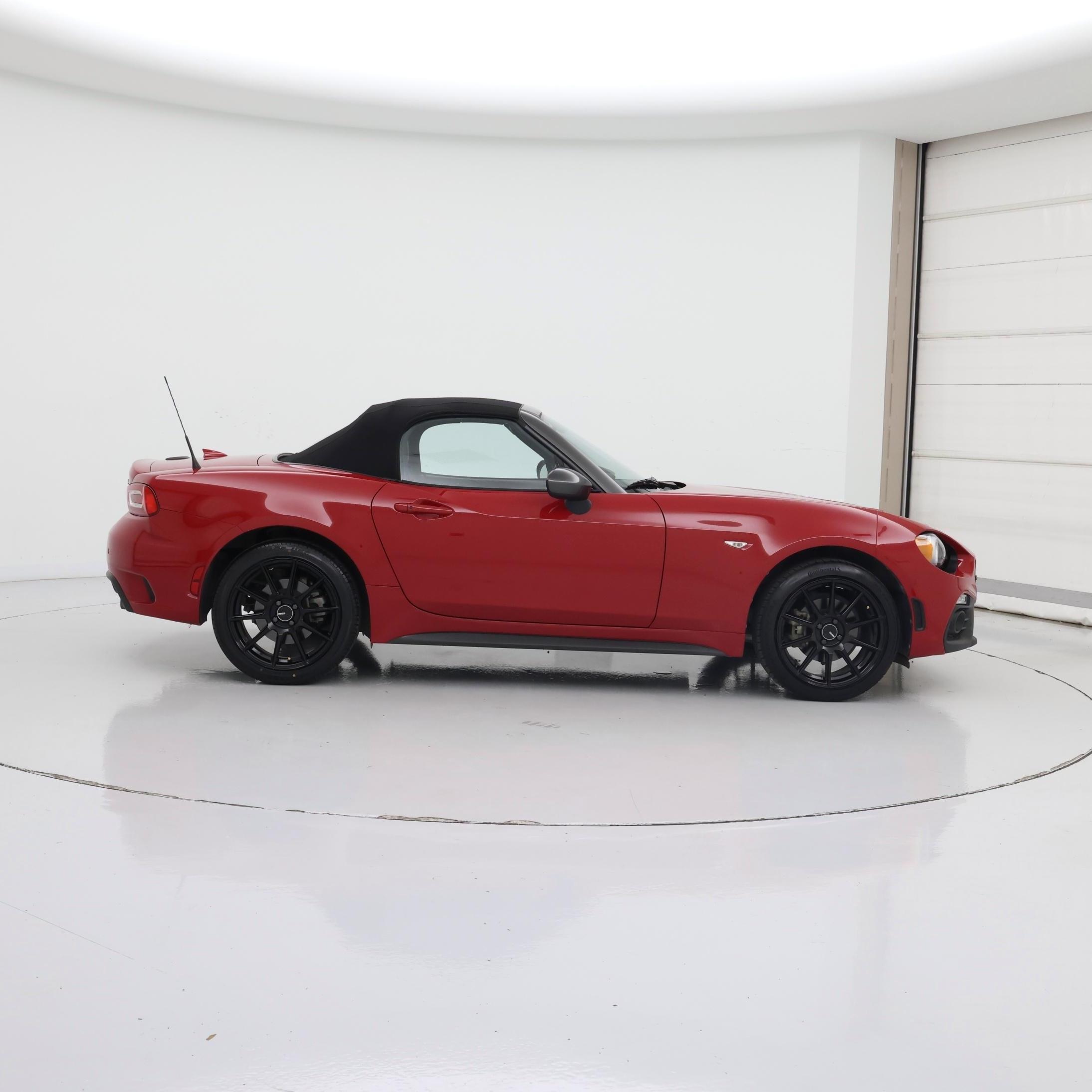 Thumbnail: 2020 Fiat 124 Spider - 7