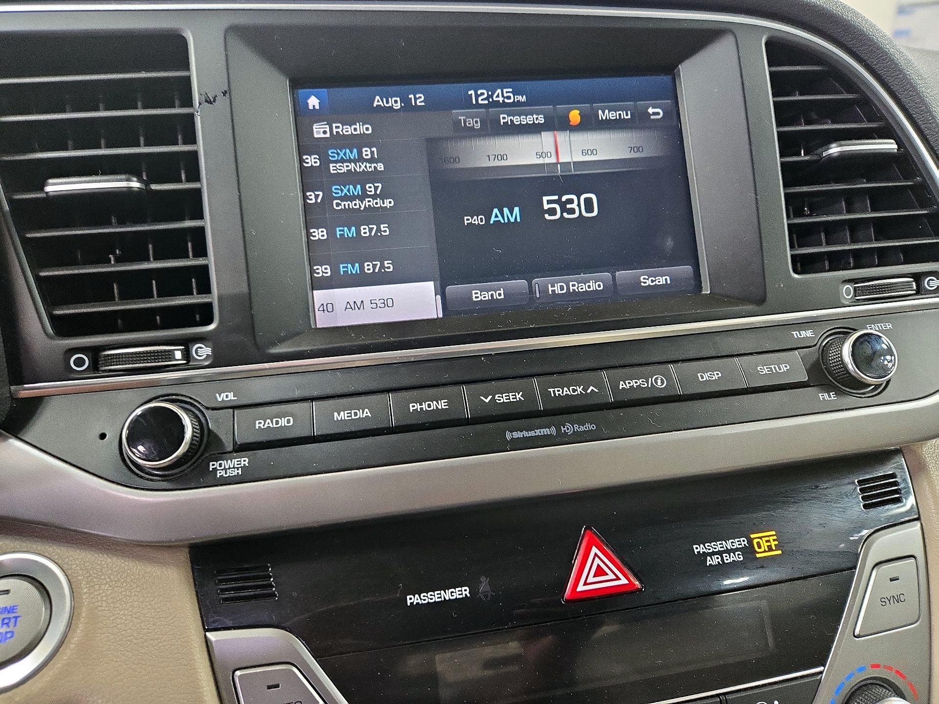 Thumbnail: 2017 Hyundai Elantra - 15