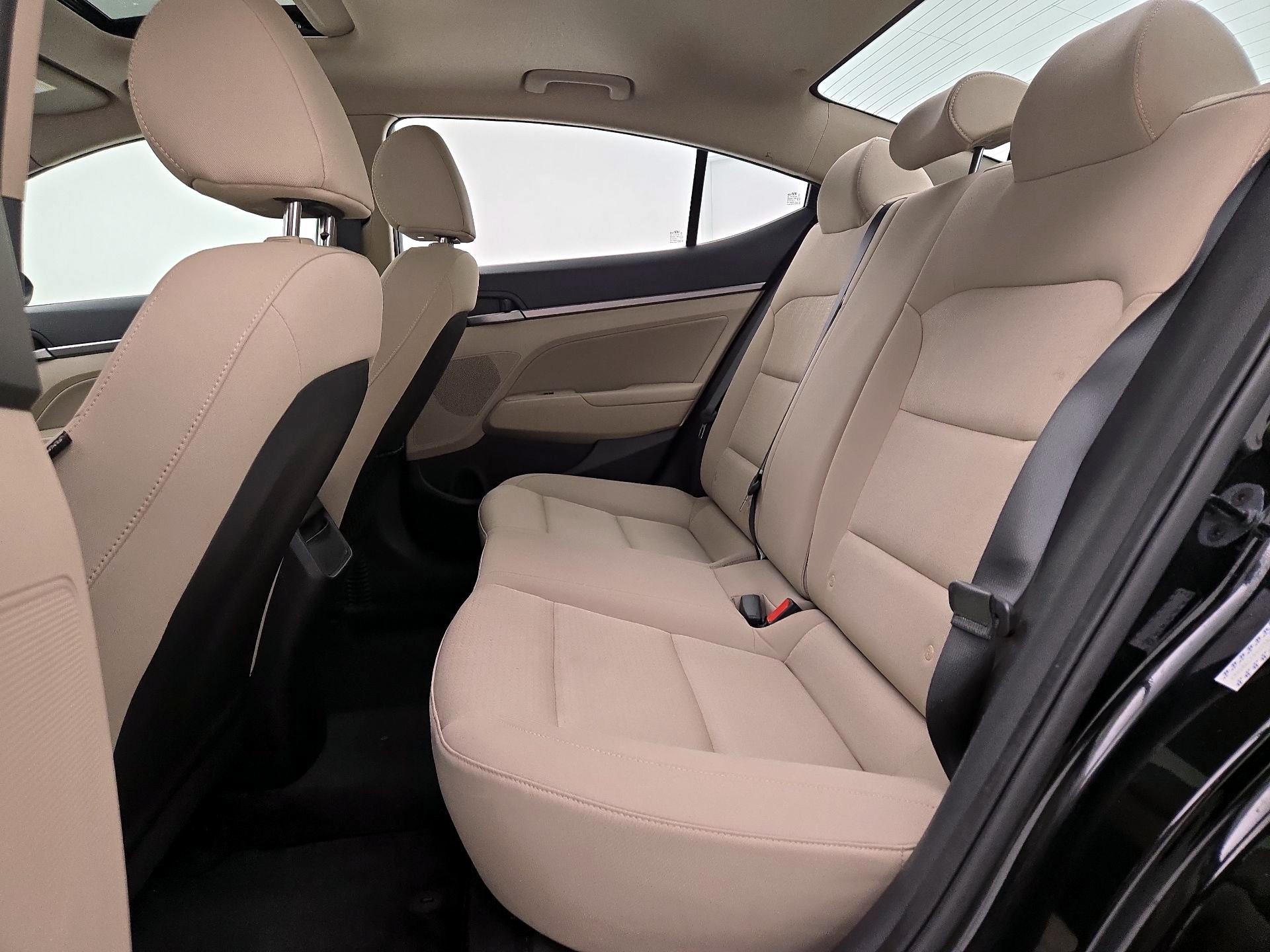 Thumbnail: 2017 Hyundai Elantra - 20