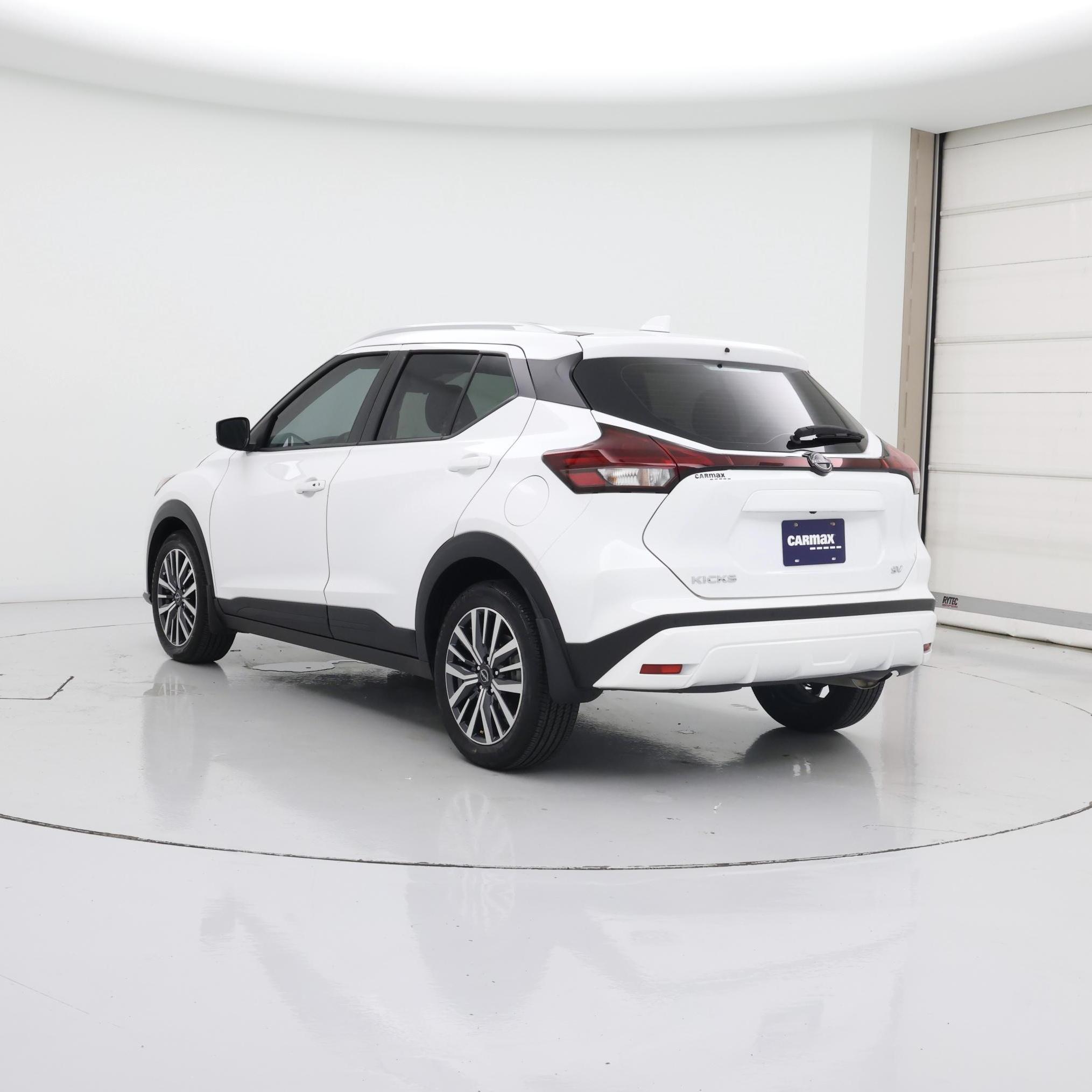 Thumbnail: 2024 Nissan Kicks - 2