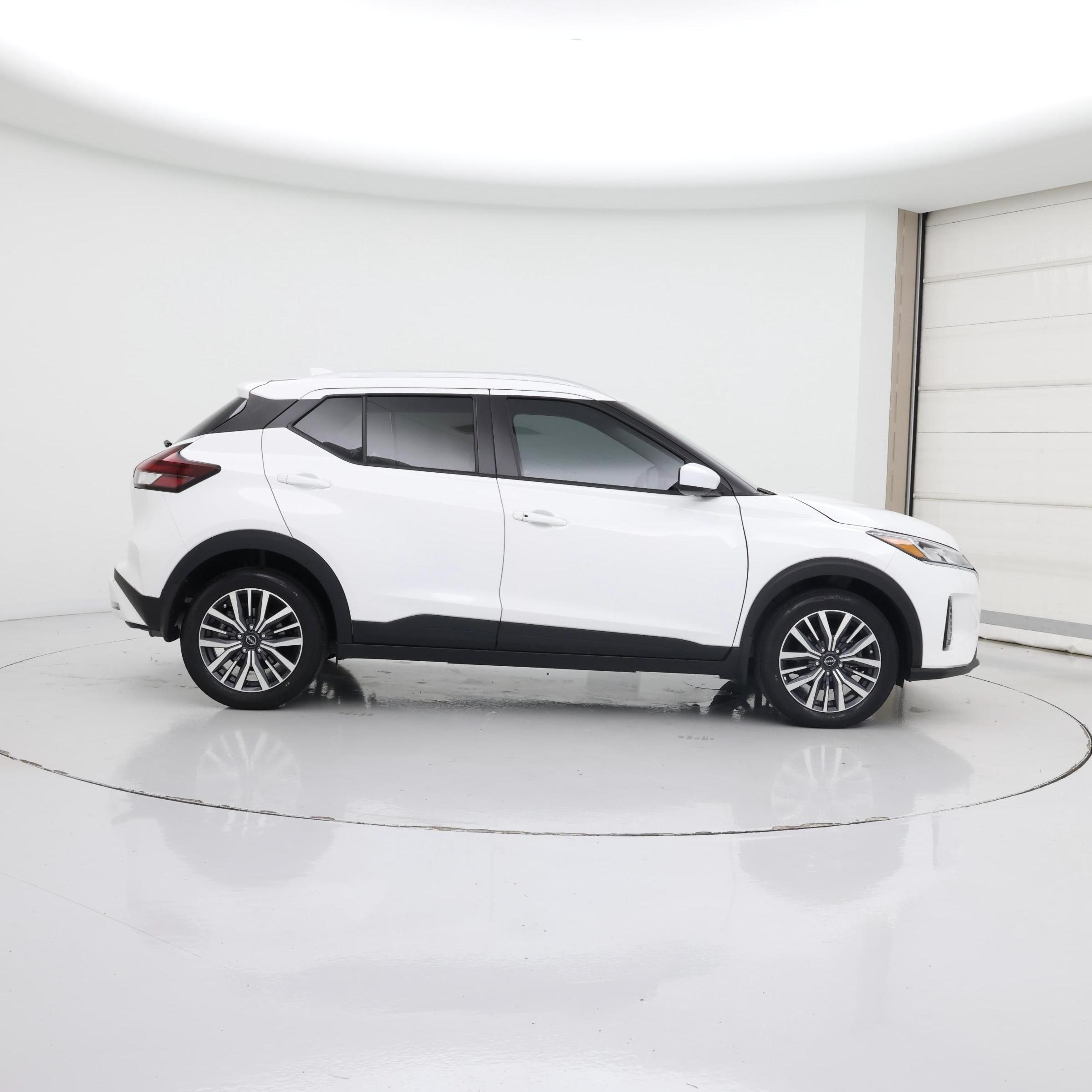 Thumbnail: 2024 Nissan Kicks - 7