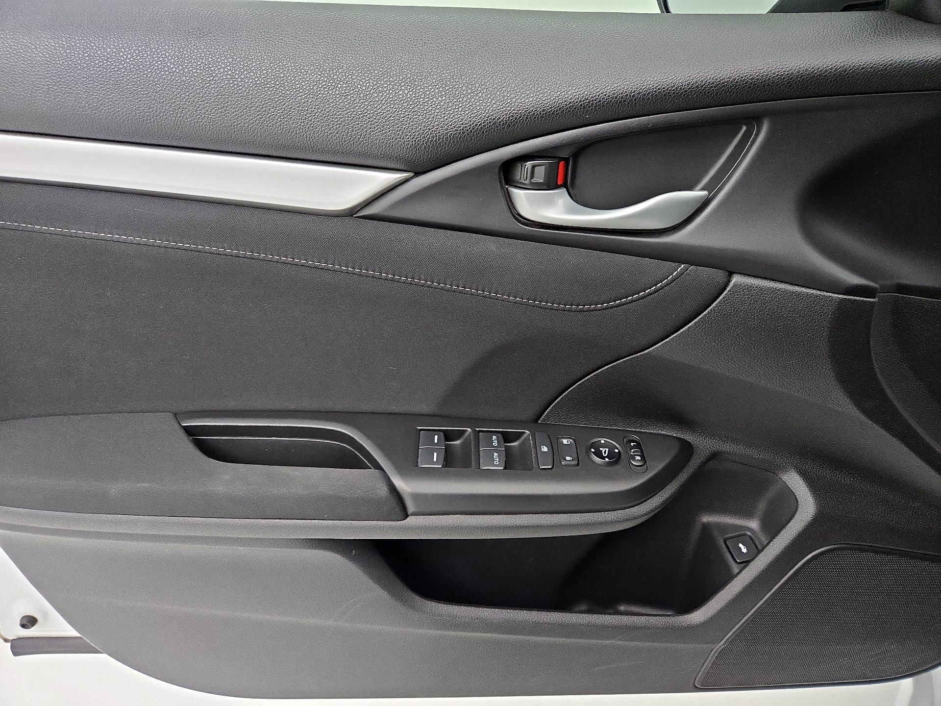 Thumbnail: 2019 Honda Civic - 12