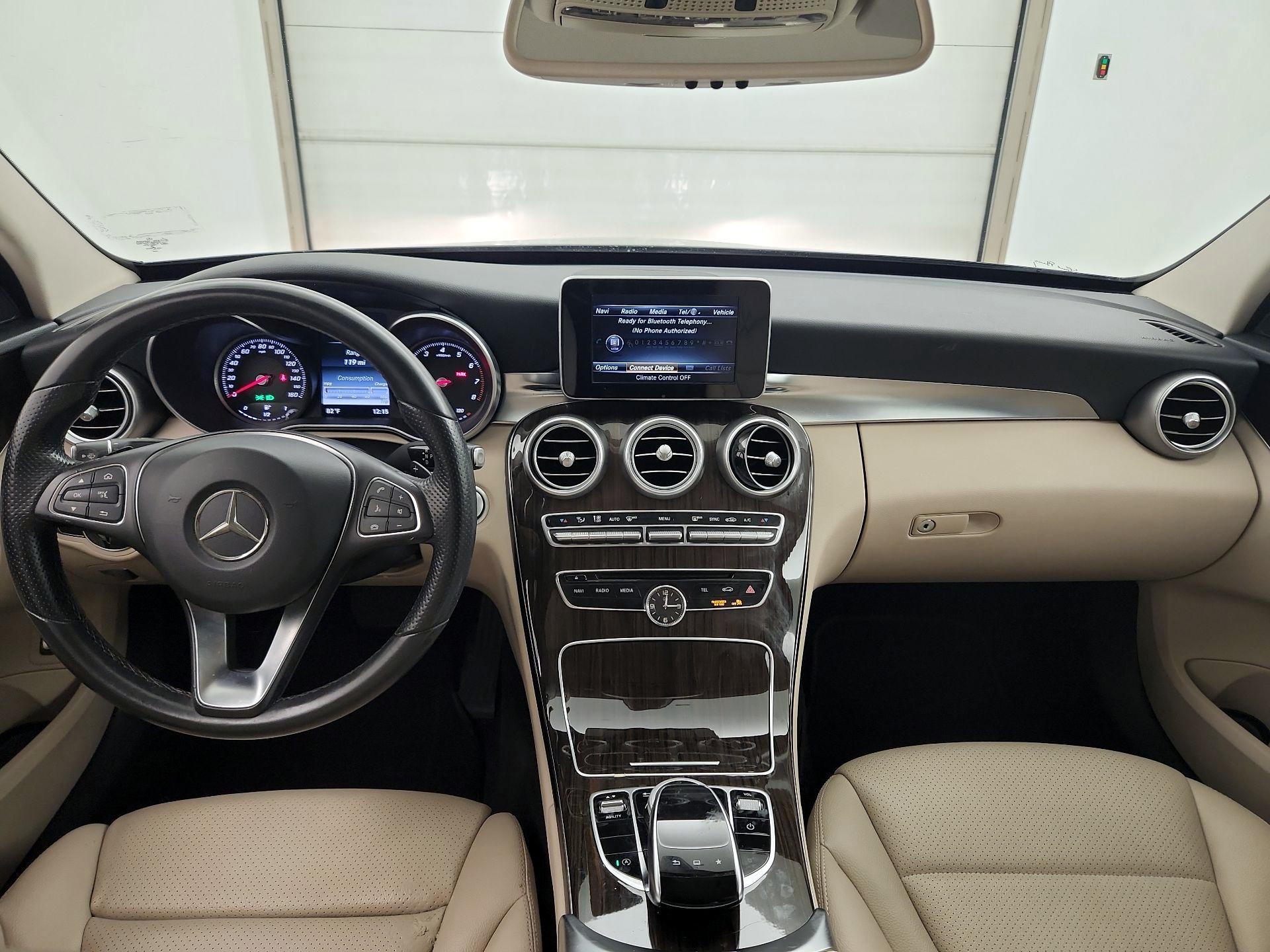 Thumbnail: 2015 Mercedes-Benz C-Class - 9