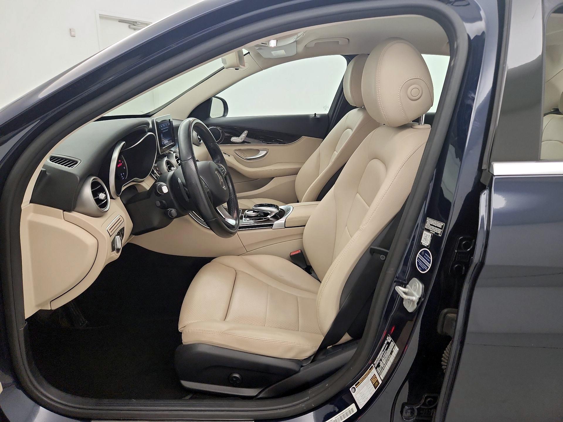 Thumbnail: 2015 Mercedes-Benz C-Class - 11