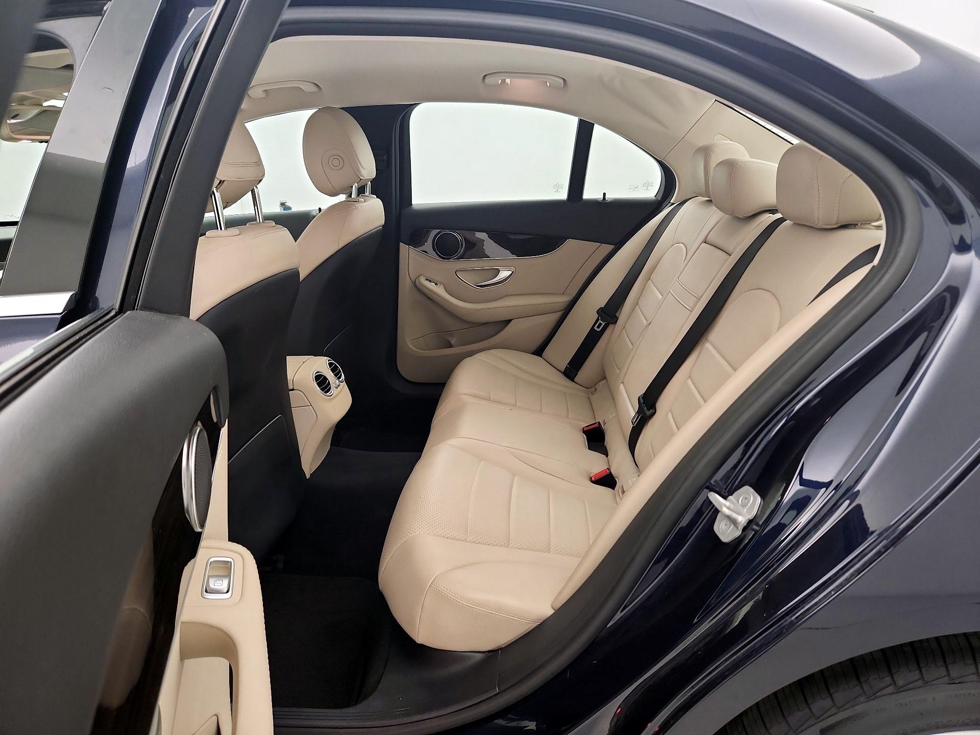 Thumbnail: 2015 Mercedes-Benz C-Class - 18