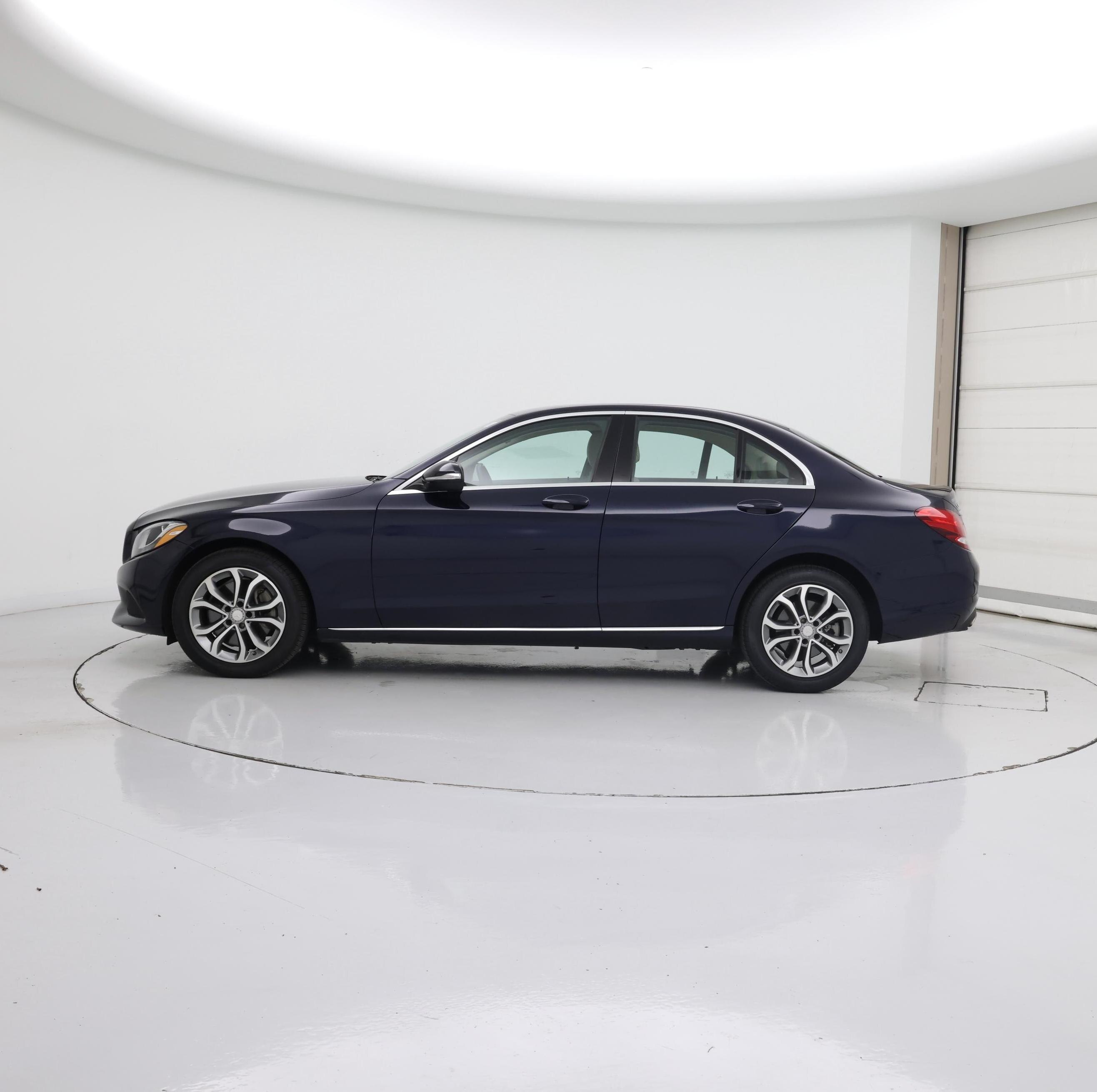 Thumbnail: 2015 Mercedes-Benz C-Class - 3