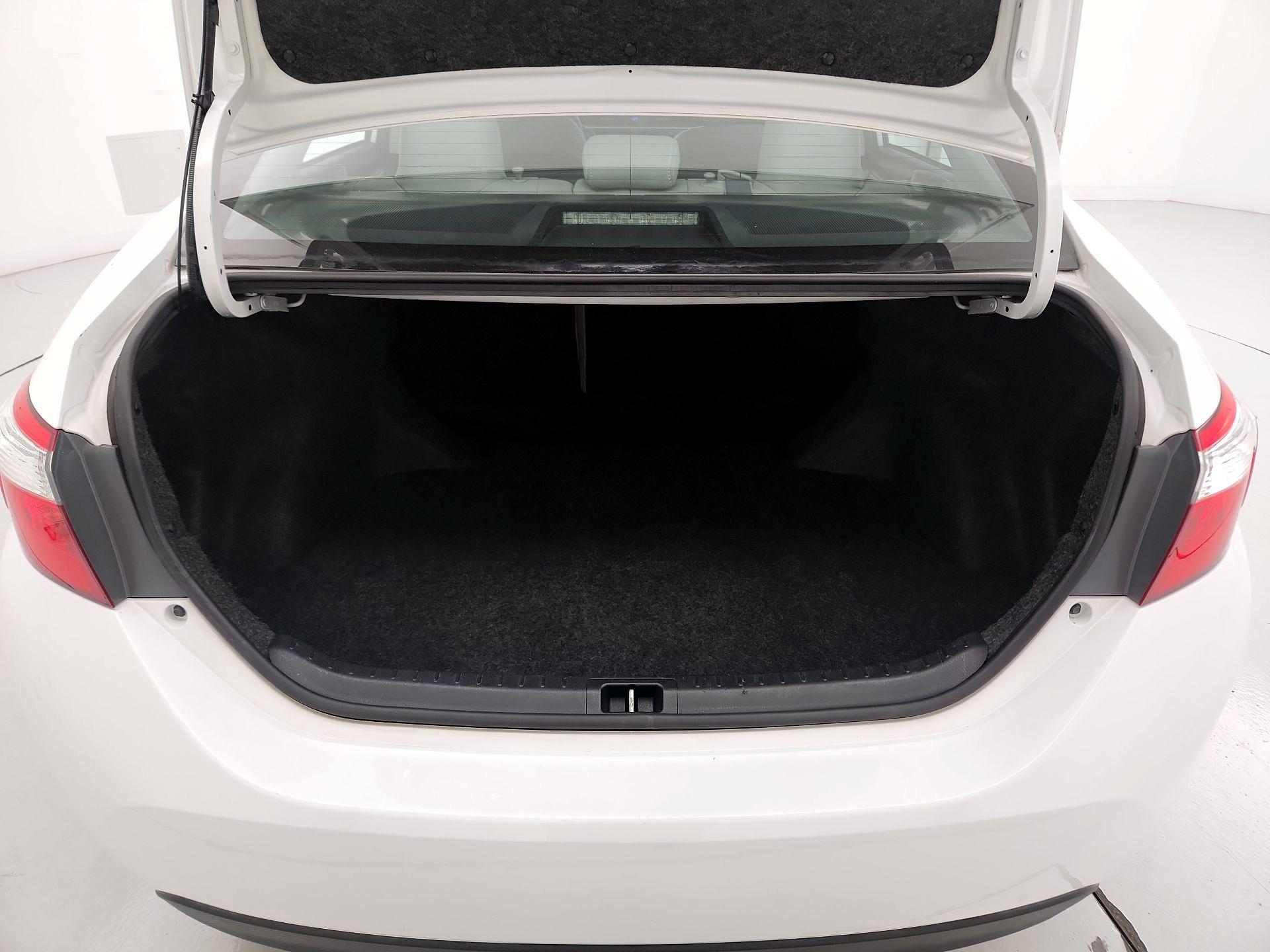 Thumbnail: 2015 Toyota Corolla - 20