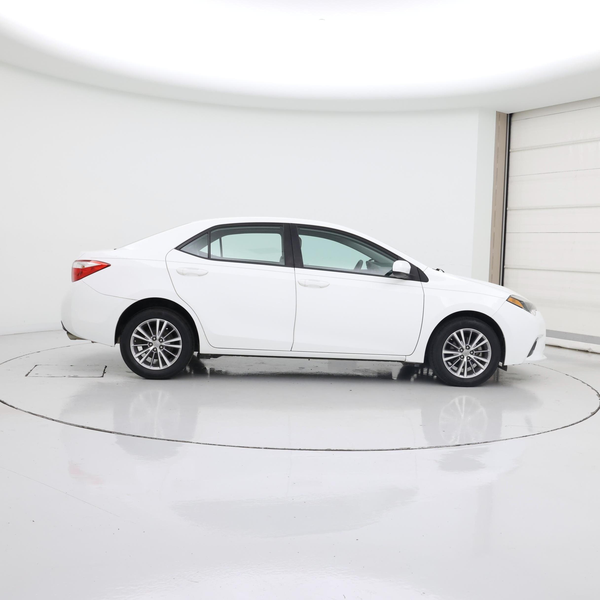 Thumbnail: 2015 Toyota Corolla - 7