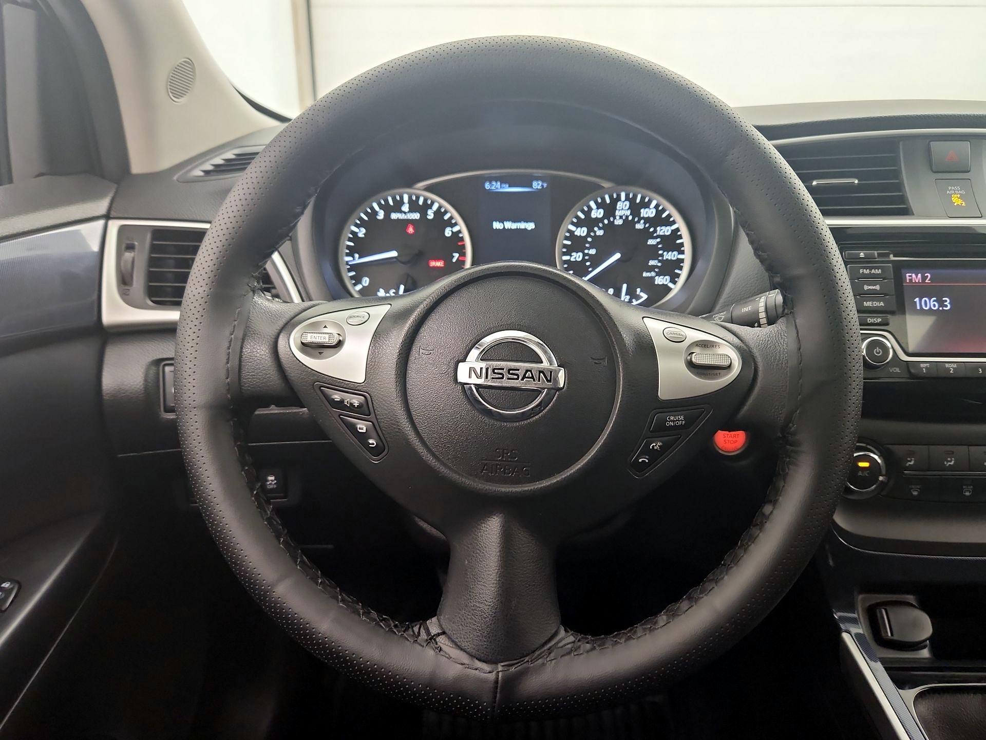 Thumbnail: 2017 Nissan Sentra - 10