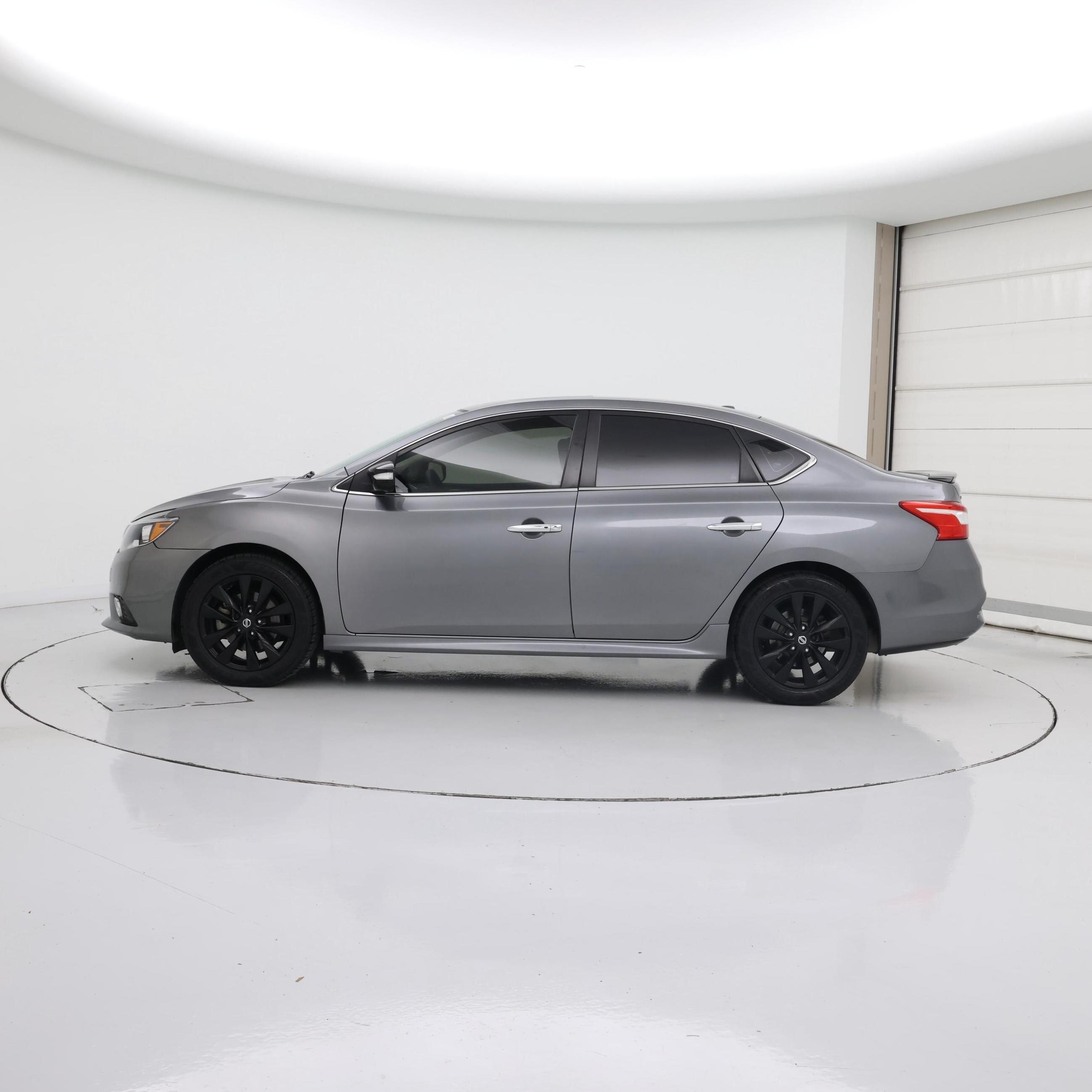 Thumbnail: 2017 Nissan Sentra - 3