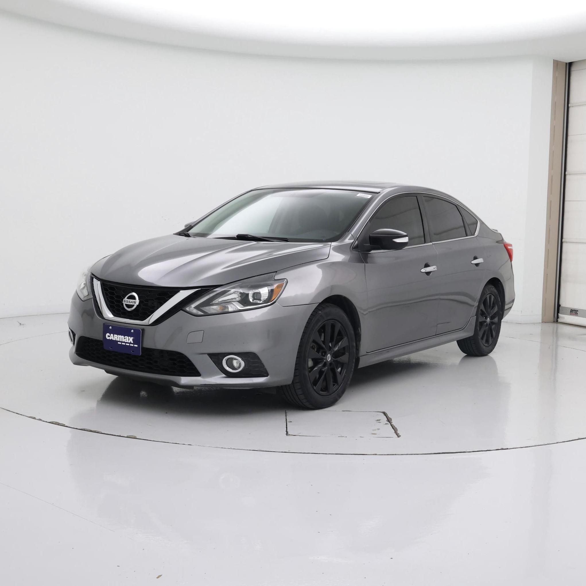 Thumbnail: 2017 Nissan Sentra - 4