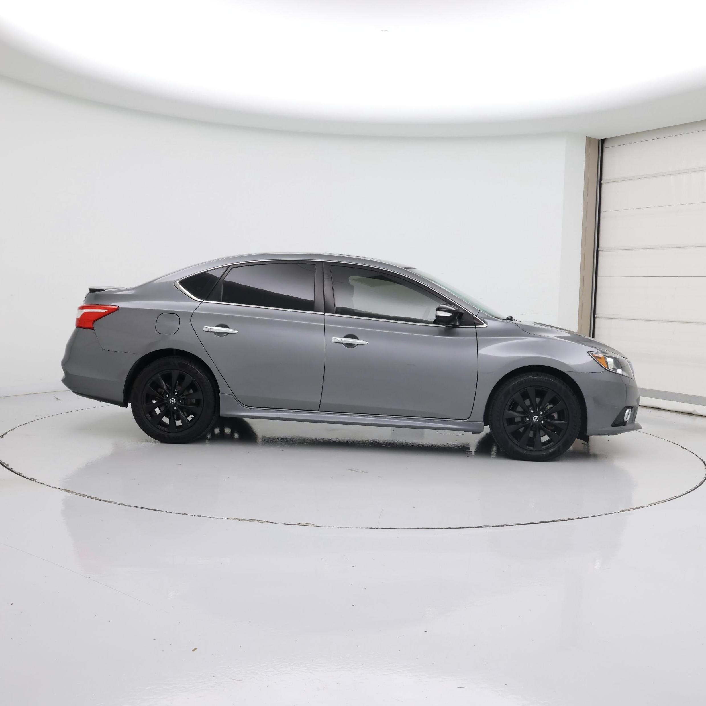 Thumbnail: 2017 Nissan Sentra - 7