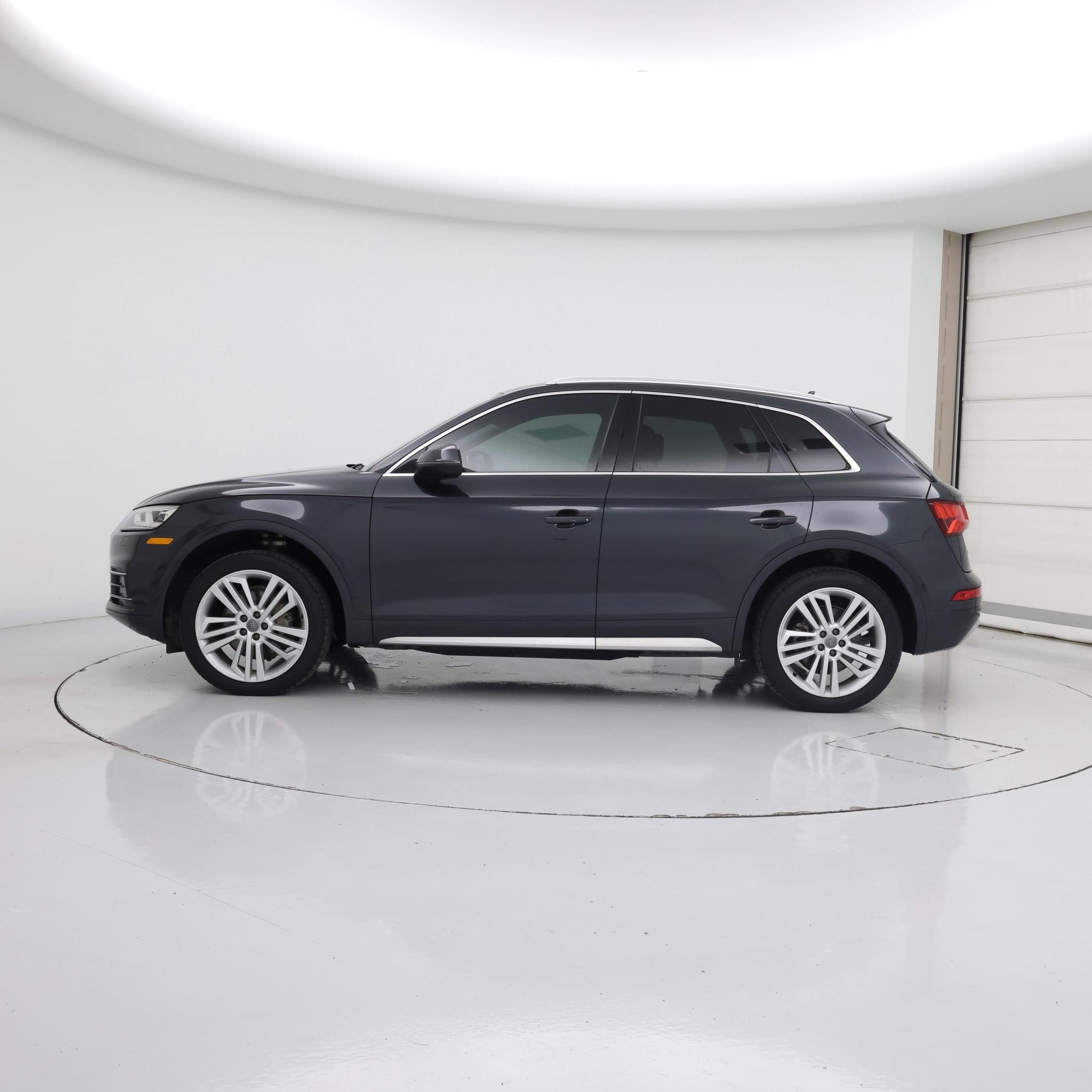 Thumbnail: 2019 Audi Q5 - 3