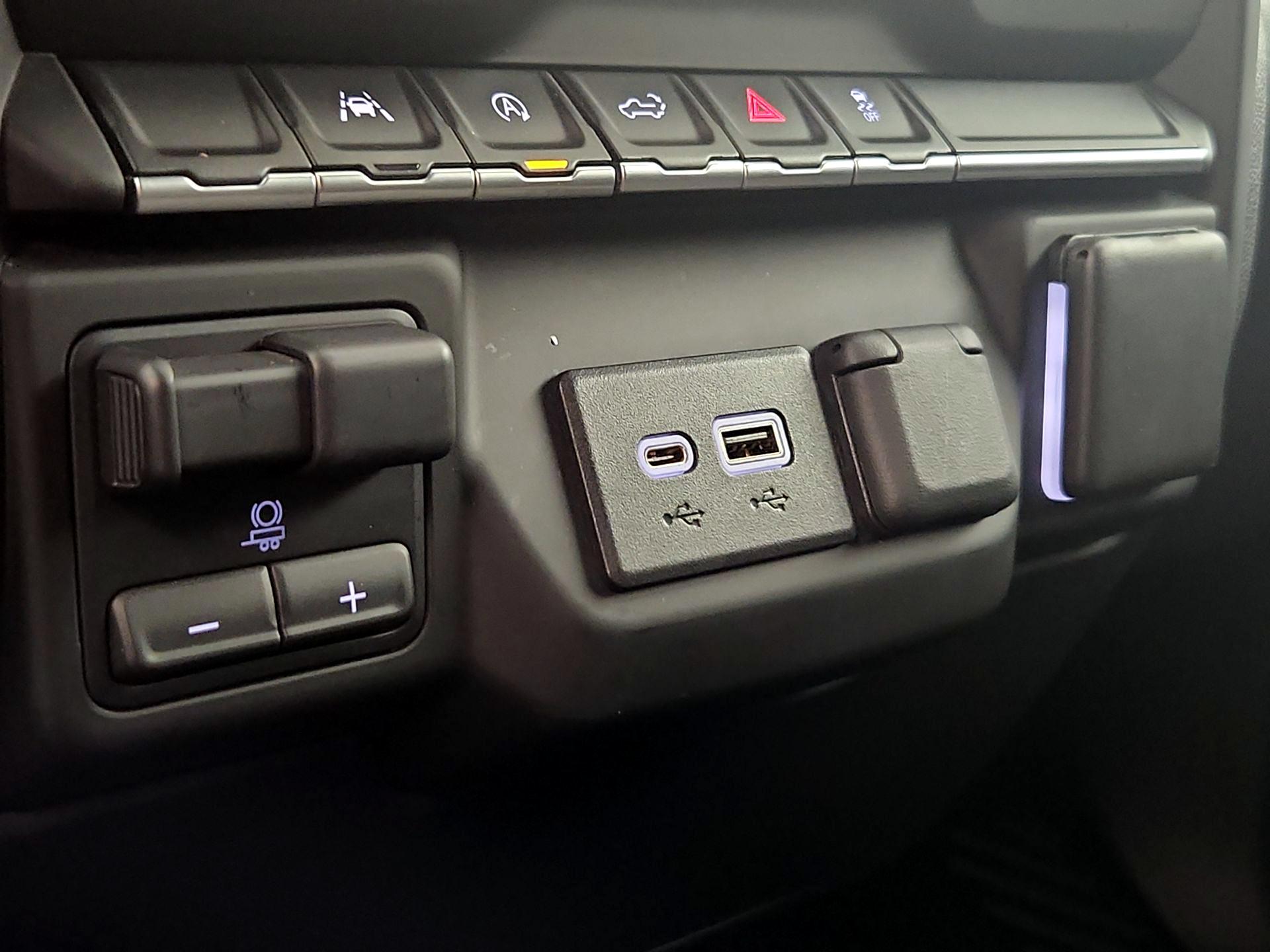 Thumbnail: 2023 Chevrolet Silverado 1500 - 18