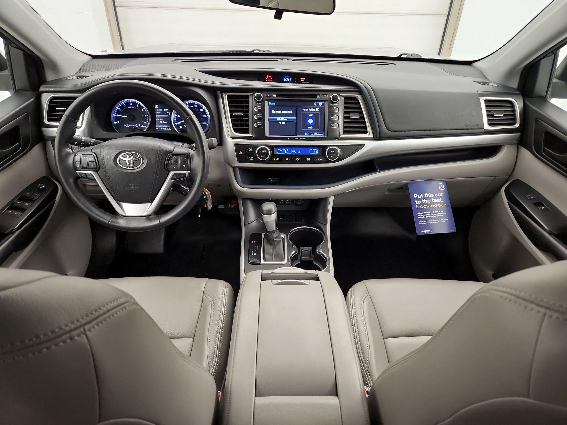 Thumbnail: 2017 Toyota Highlander - 9