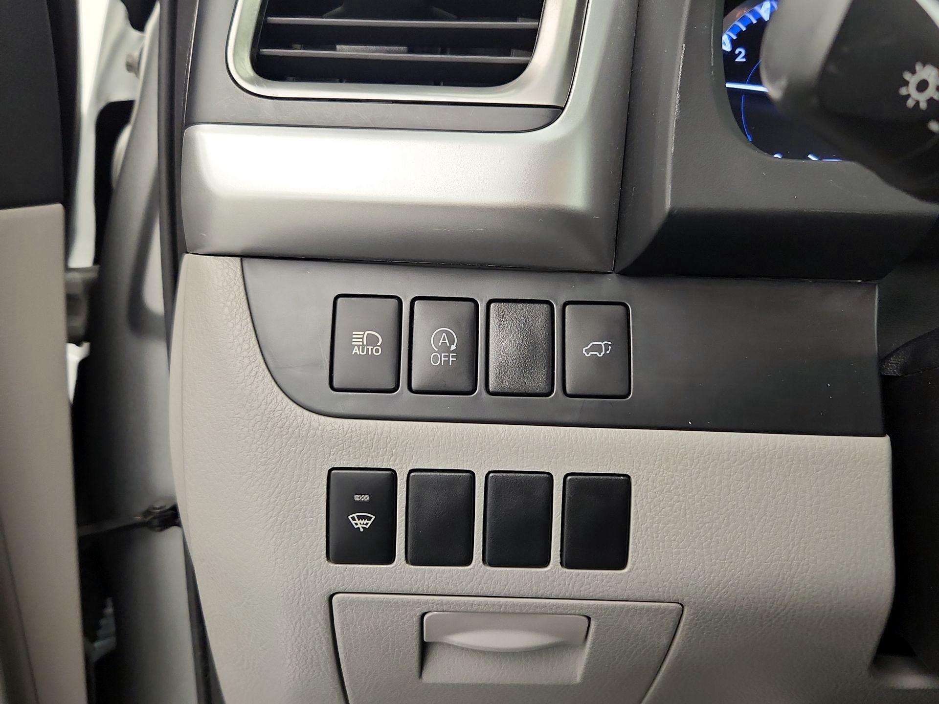 Thumbnail: 2017 Toyota Highlander - 13