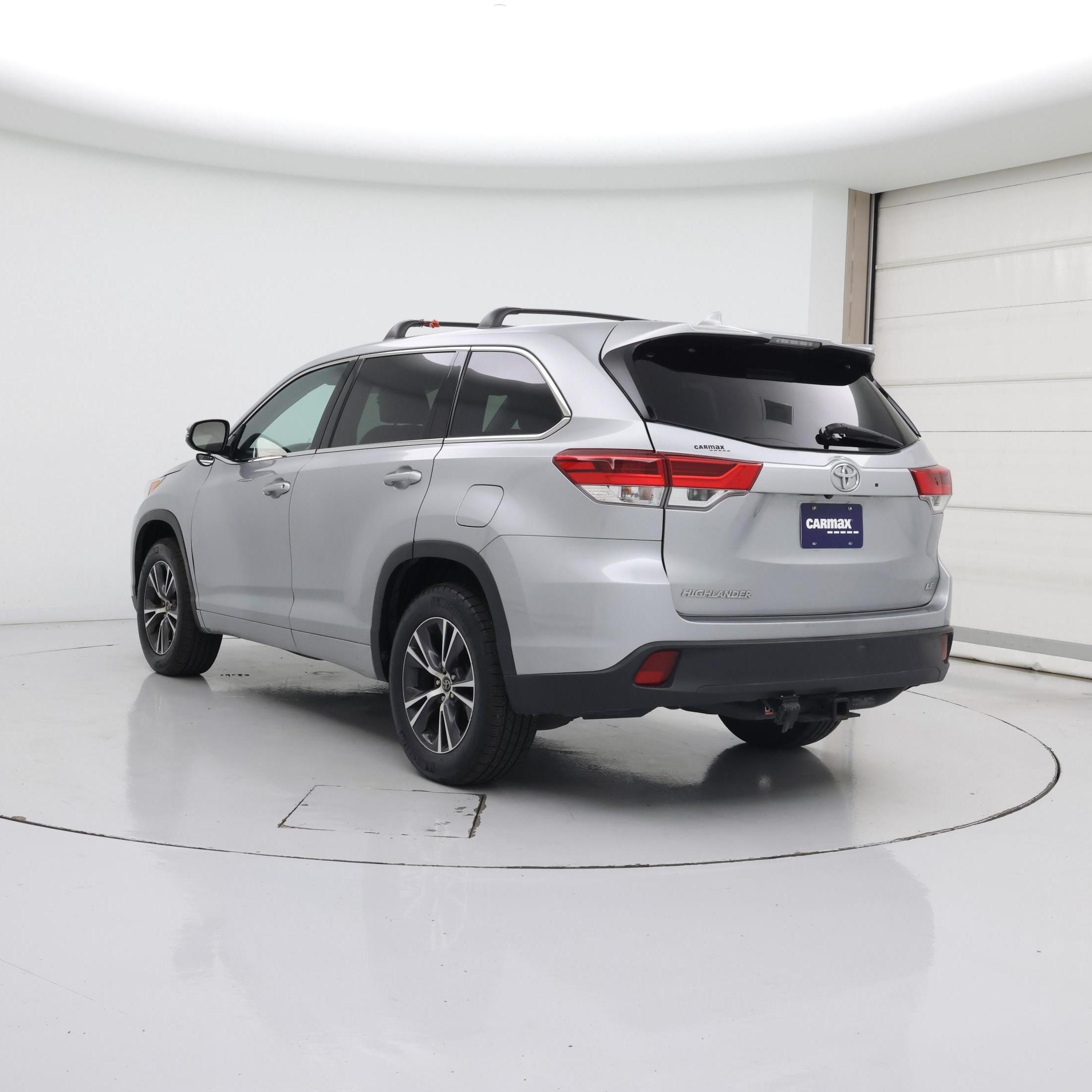 Thumbnail: 2017 Toyota Highlander - 2