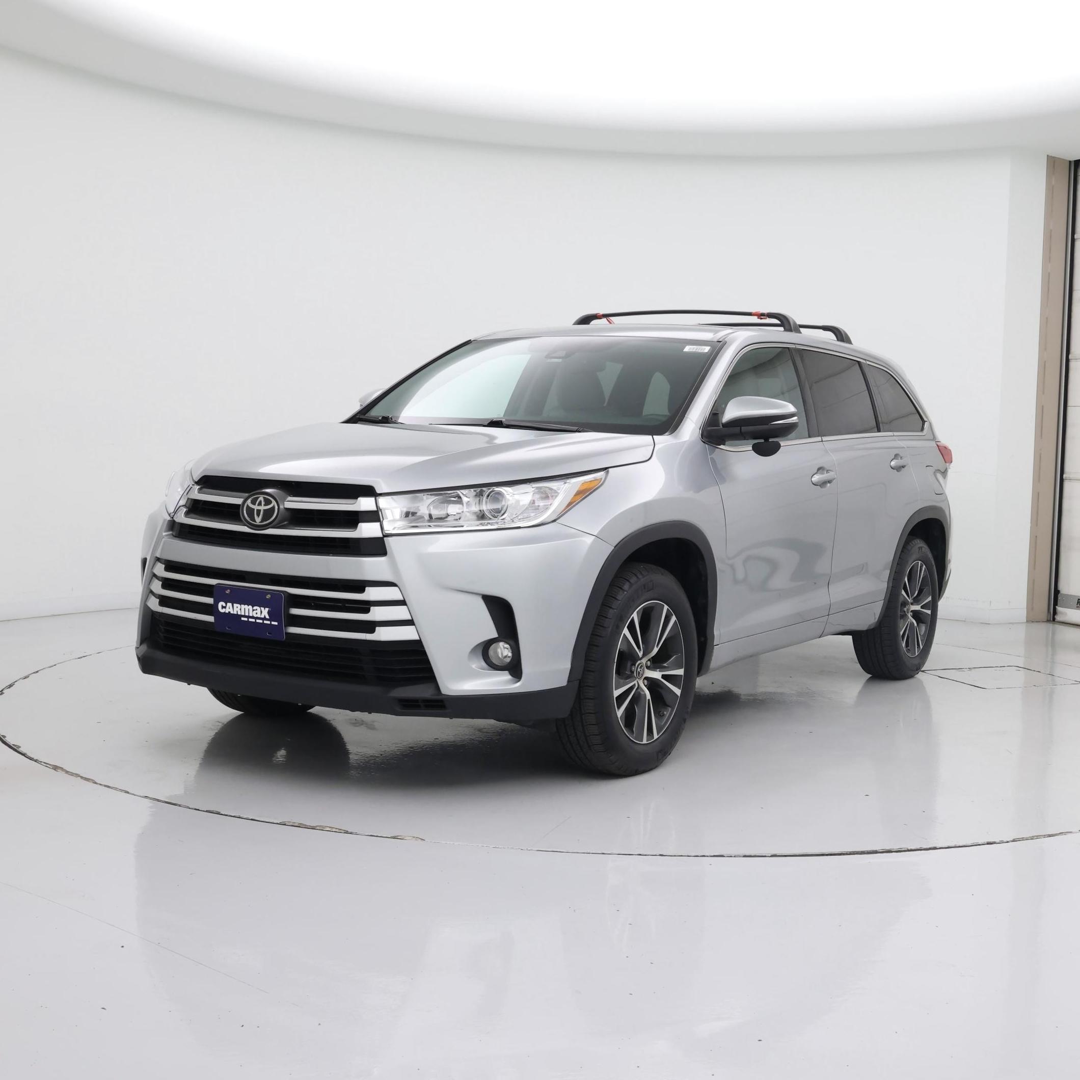 Thumbnail: 2017 Toyota Highlander - 4