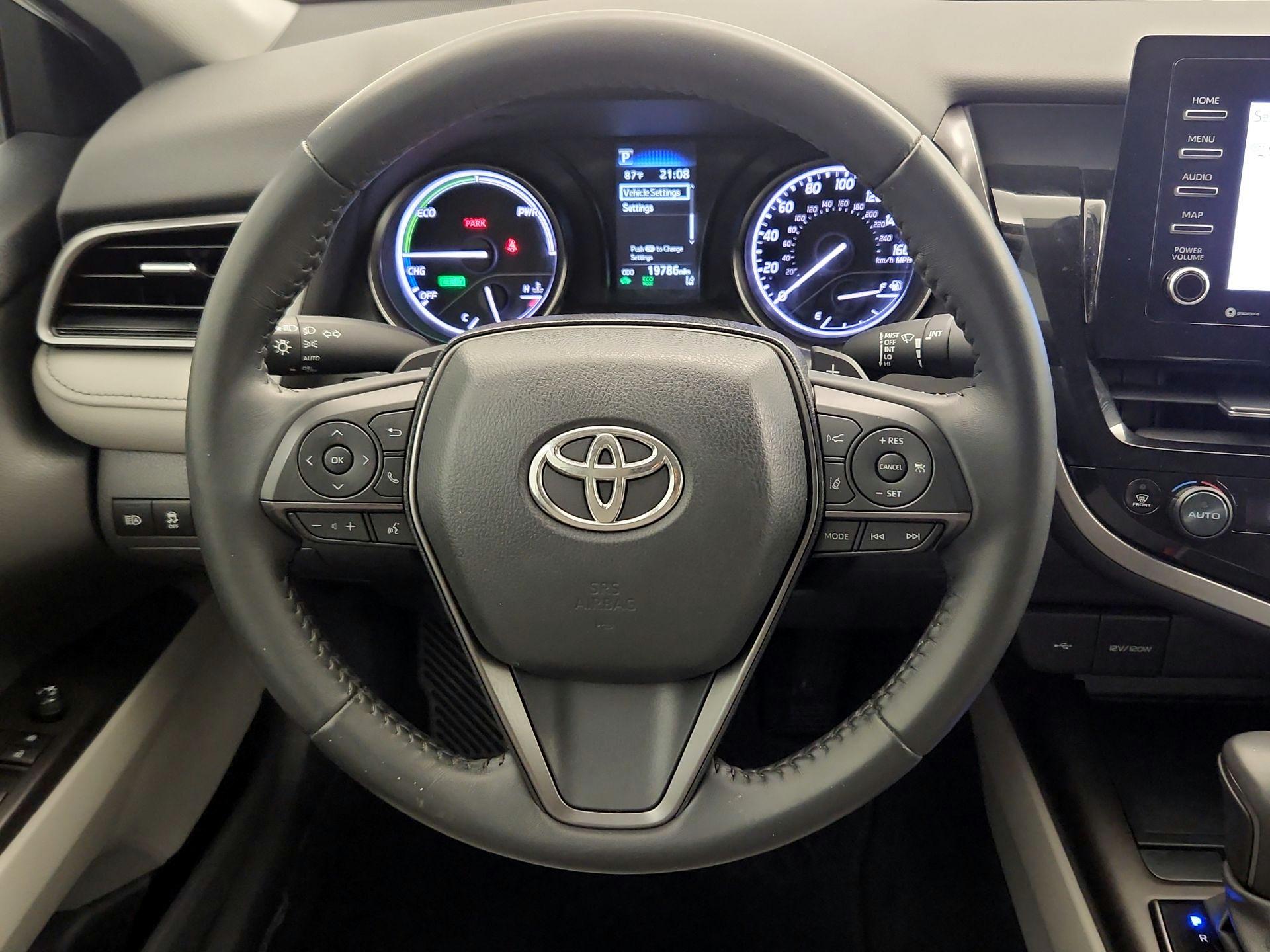 Thumbnail: 2022 Toyota Camry - 10